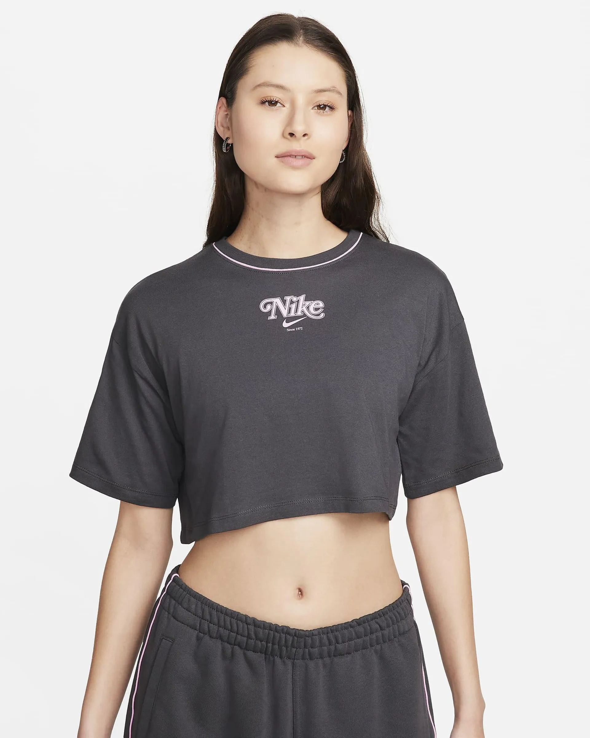 Crop Tarzı Kadın Tişörtü