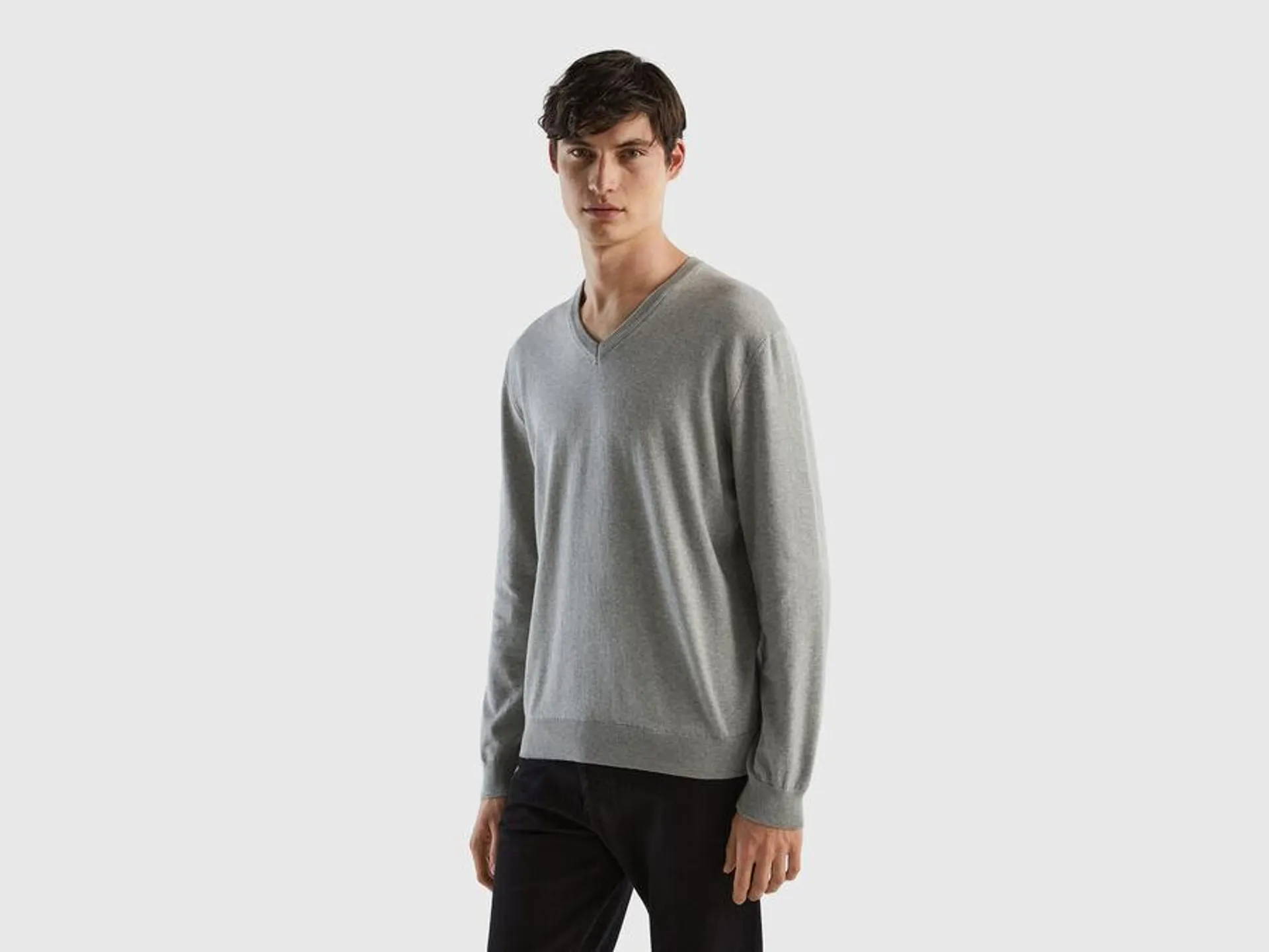 V-neck sweater in pure cotton