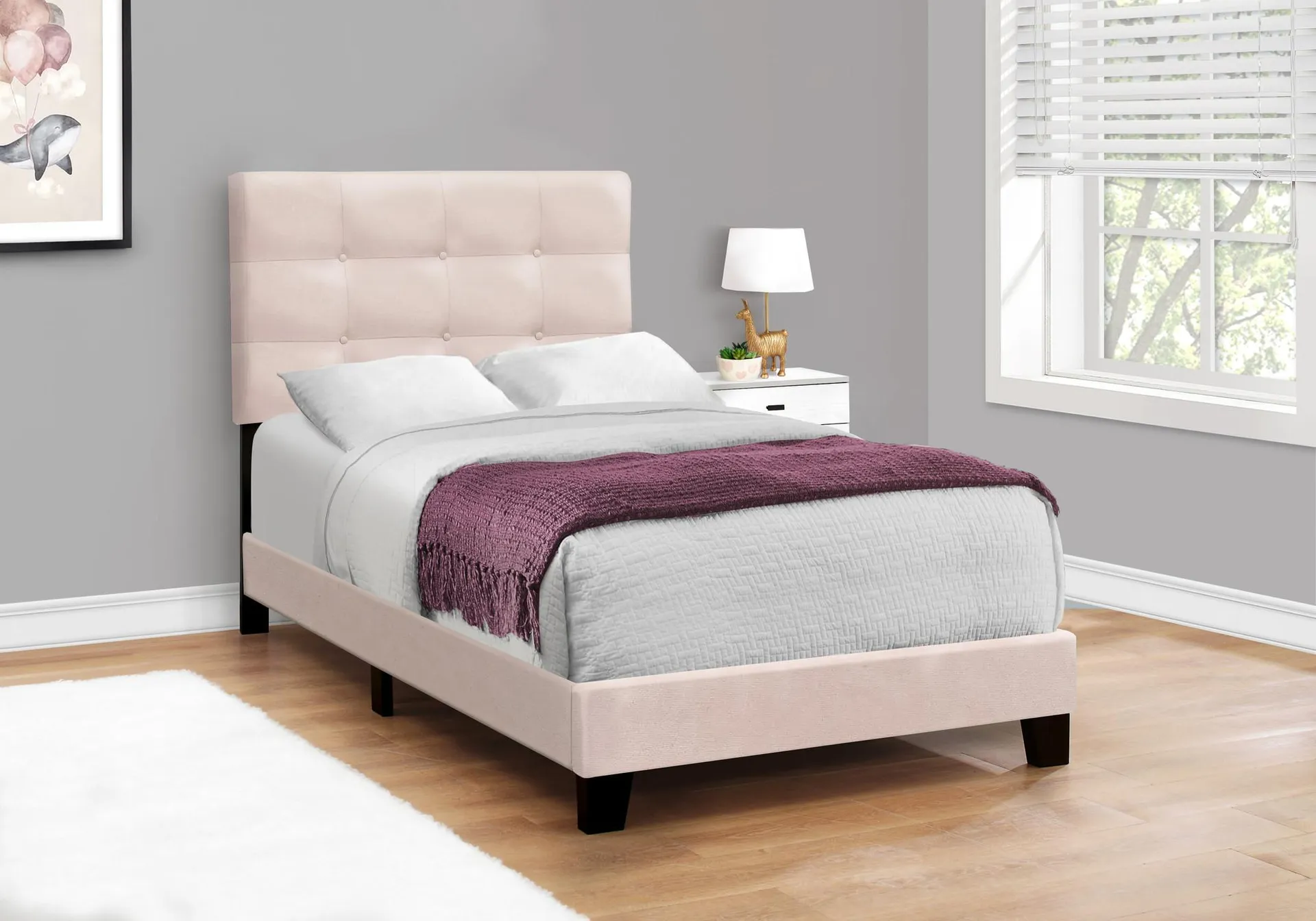 Cama doble de terciopelo rosa