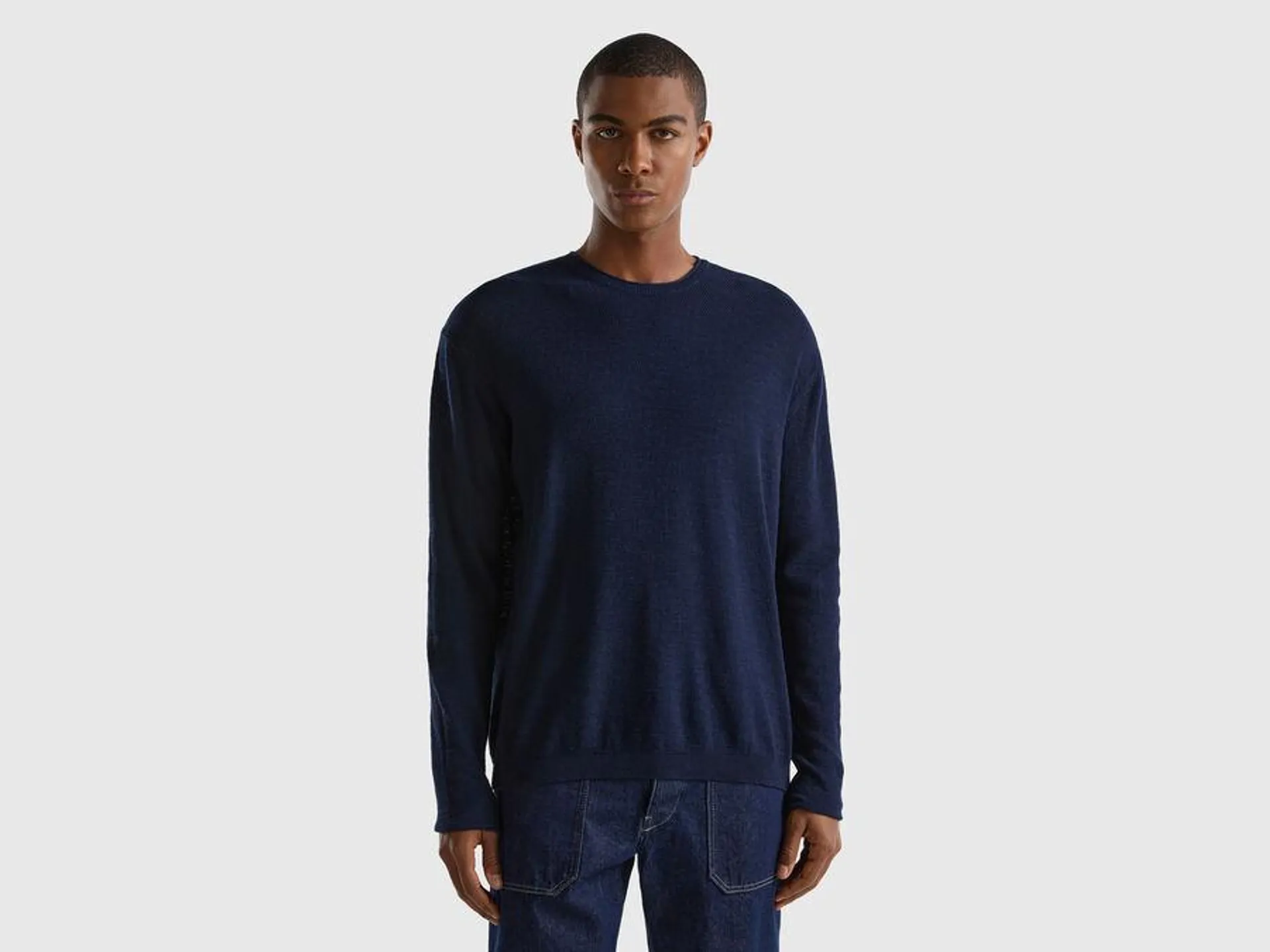 Regular fit sweater in linen blend