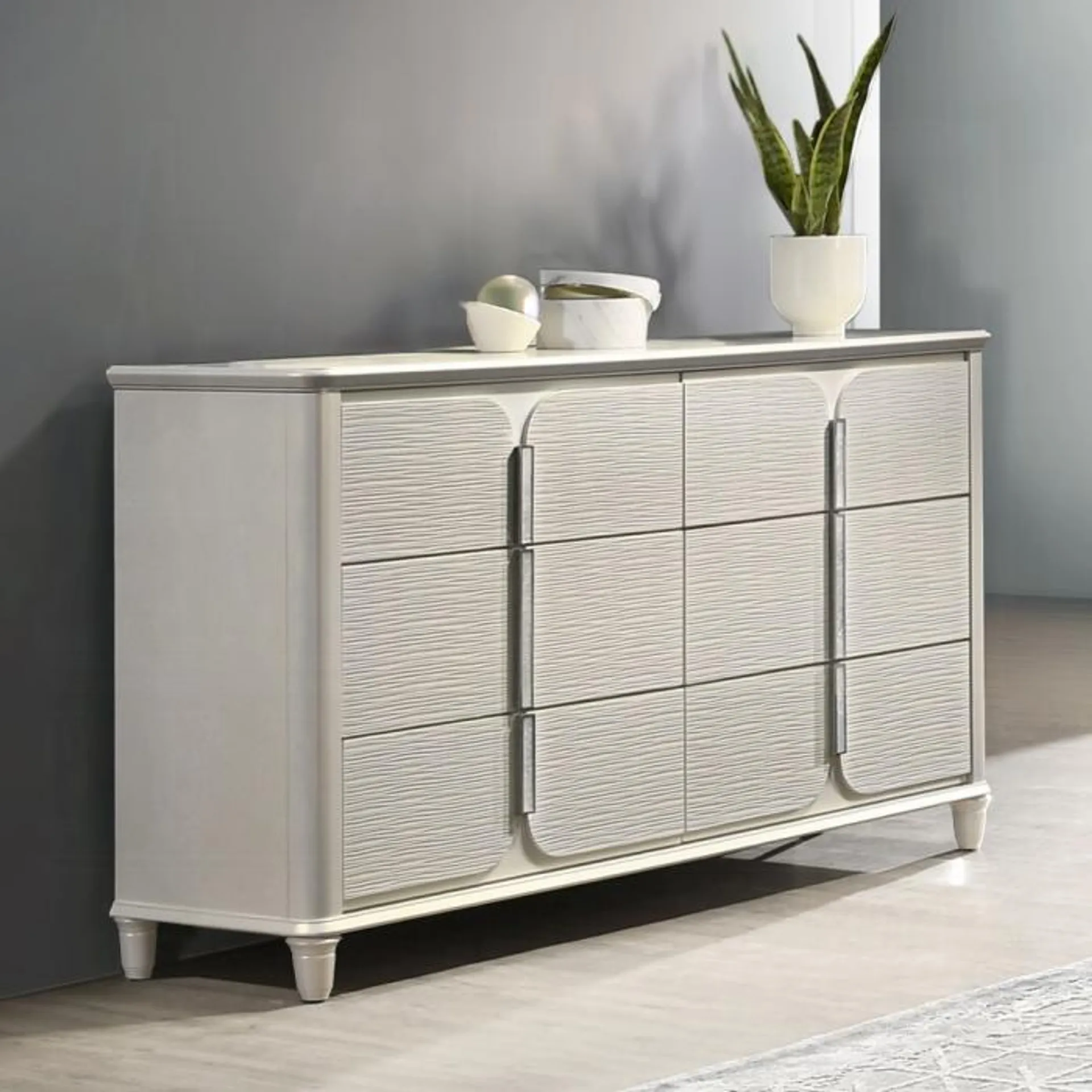 Laveda Dresser