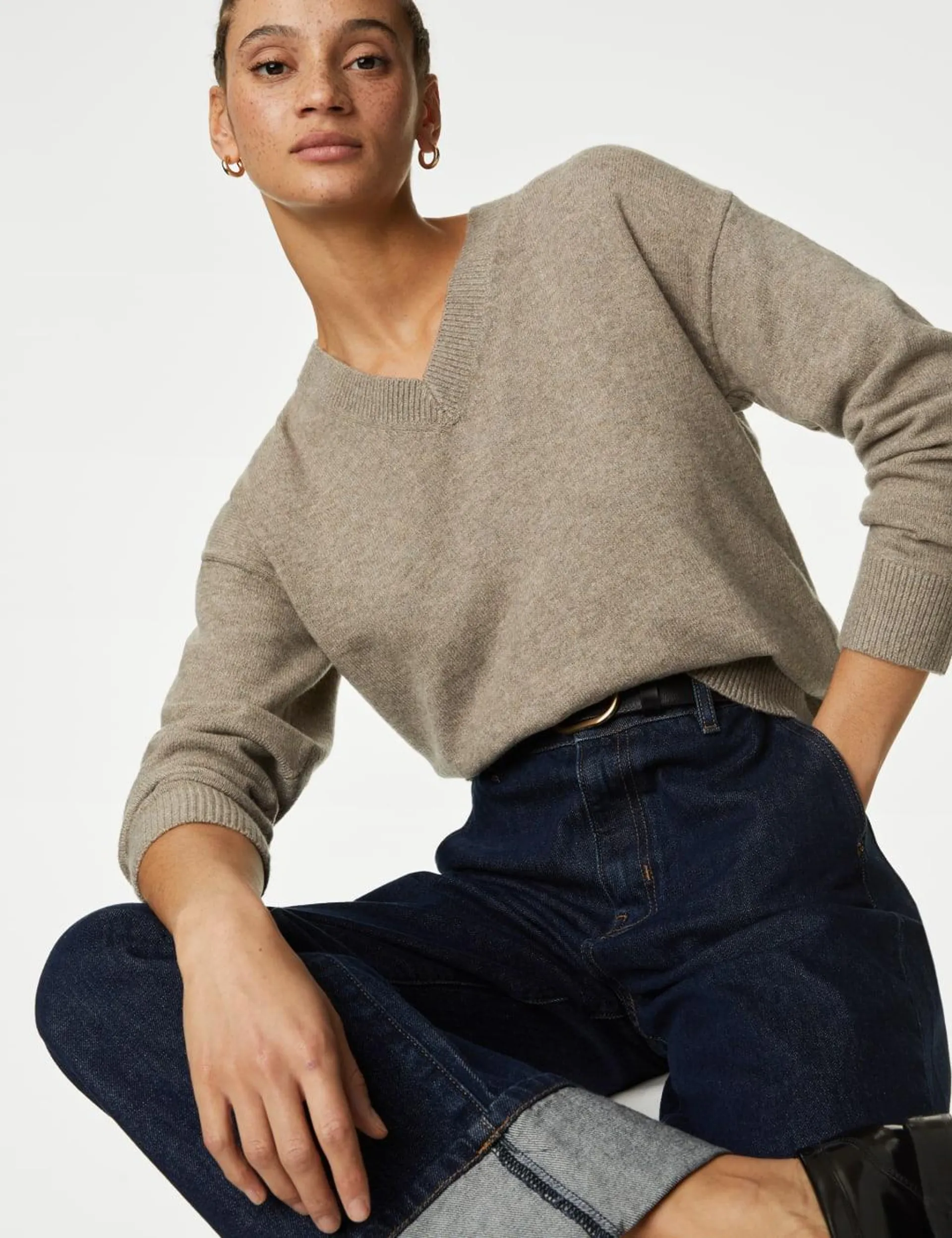 V-Neck Jumper