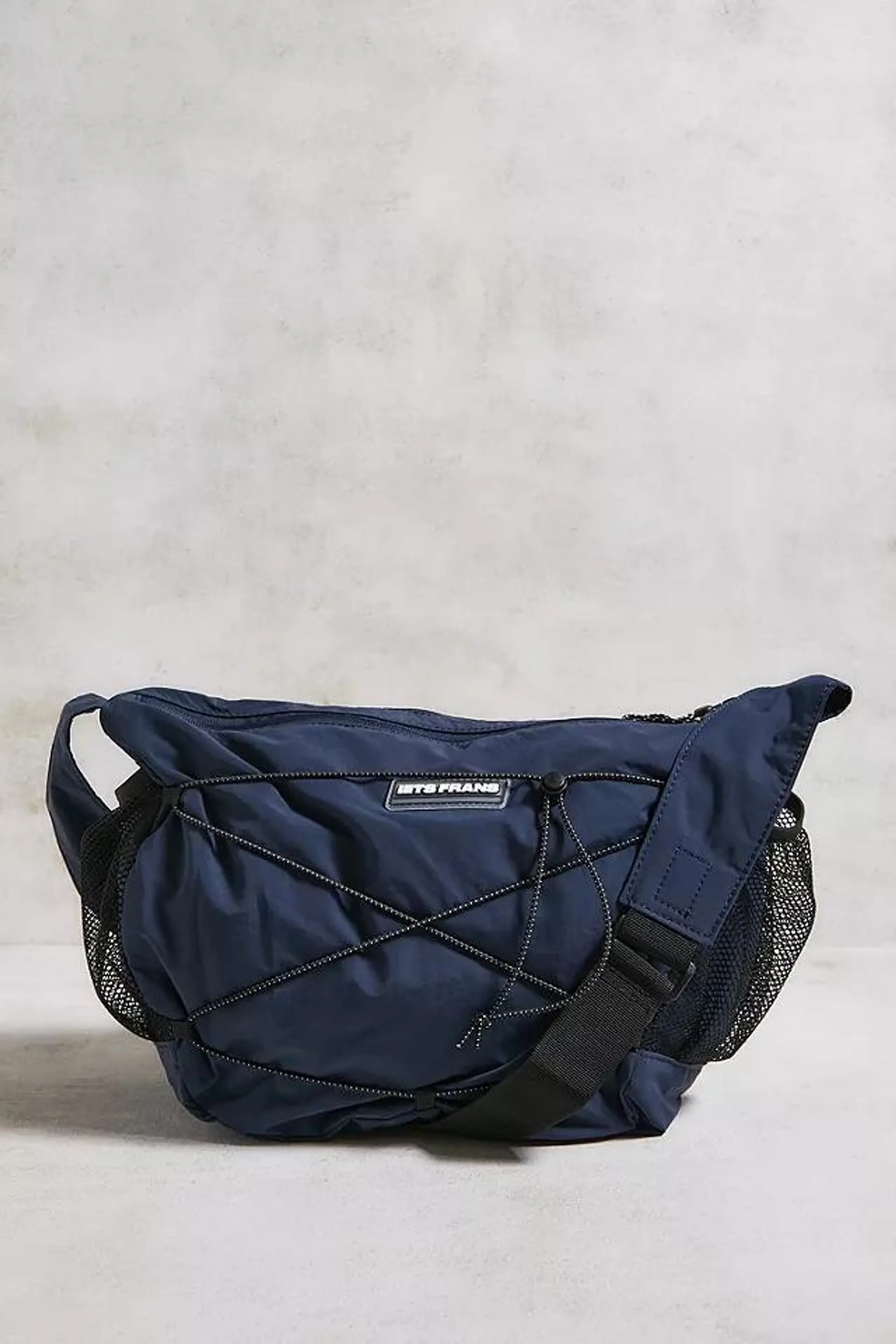 iets frans...Navy Bungee Sling Bag