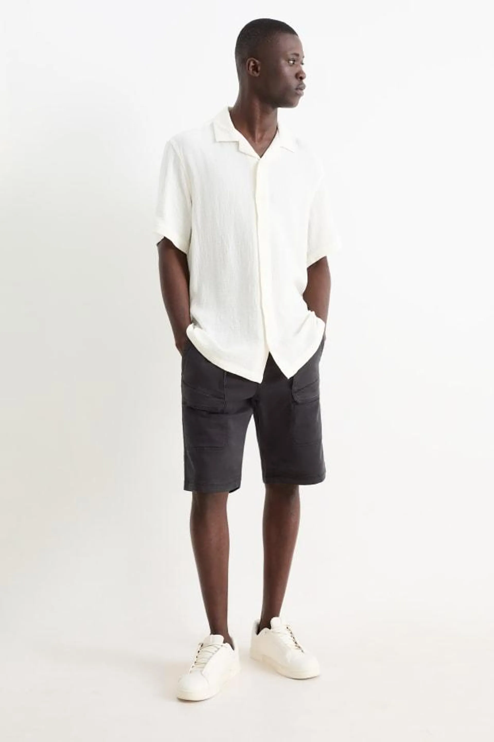 Cargo shorts - LYCRA®