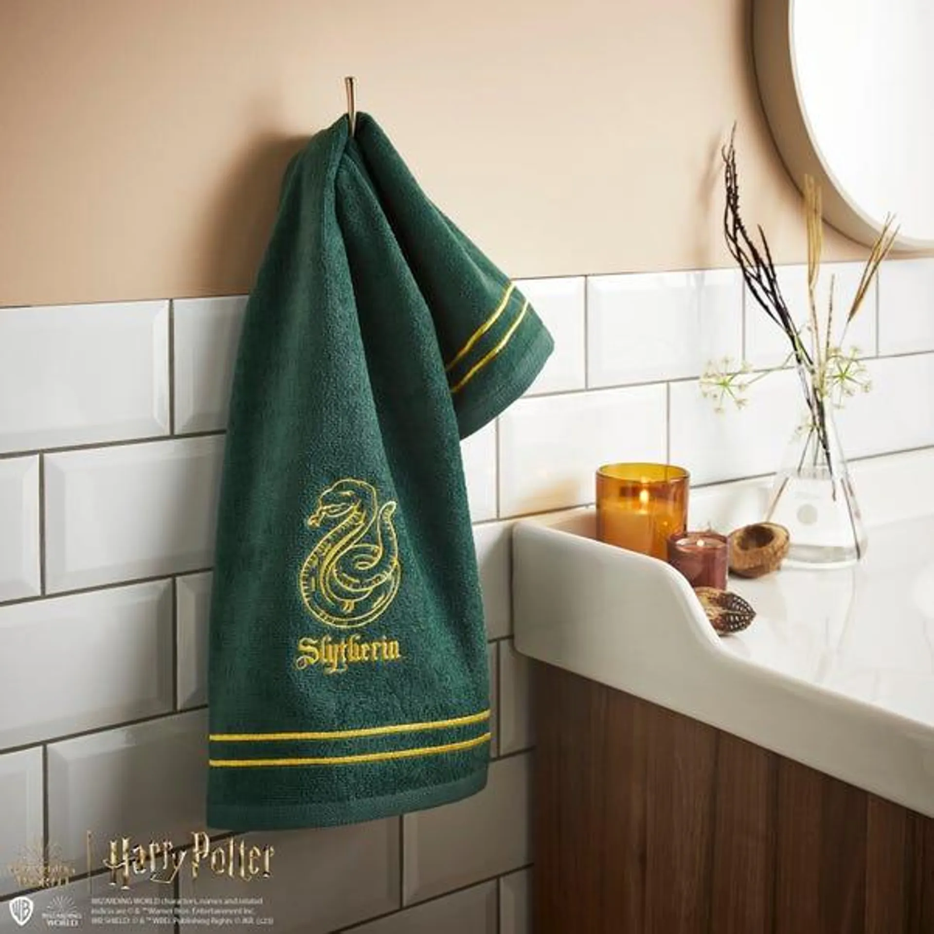 Harry Potter Slytherin Hand Towel, Green