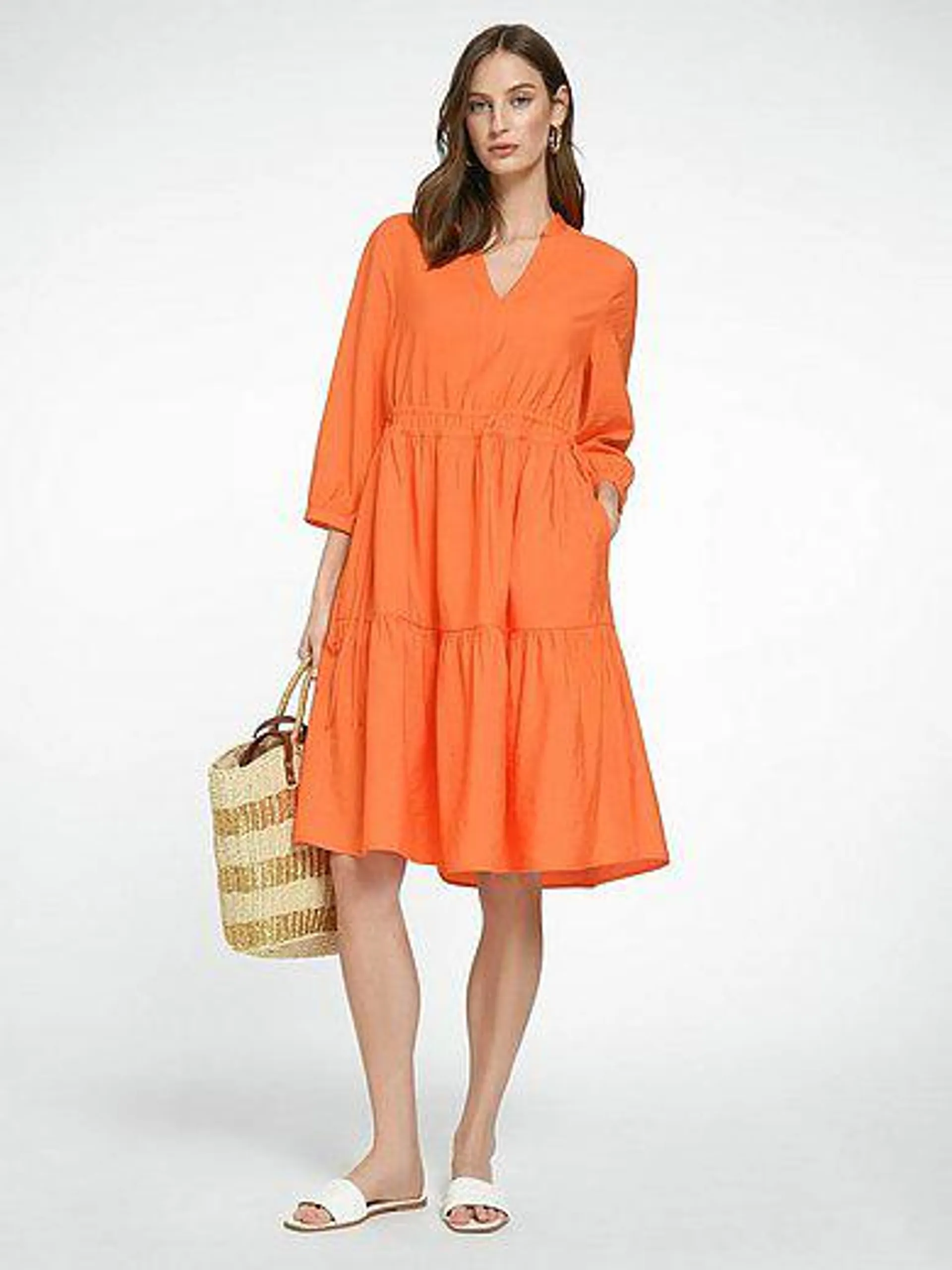 Dress with 3/4-length sleeves