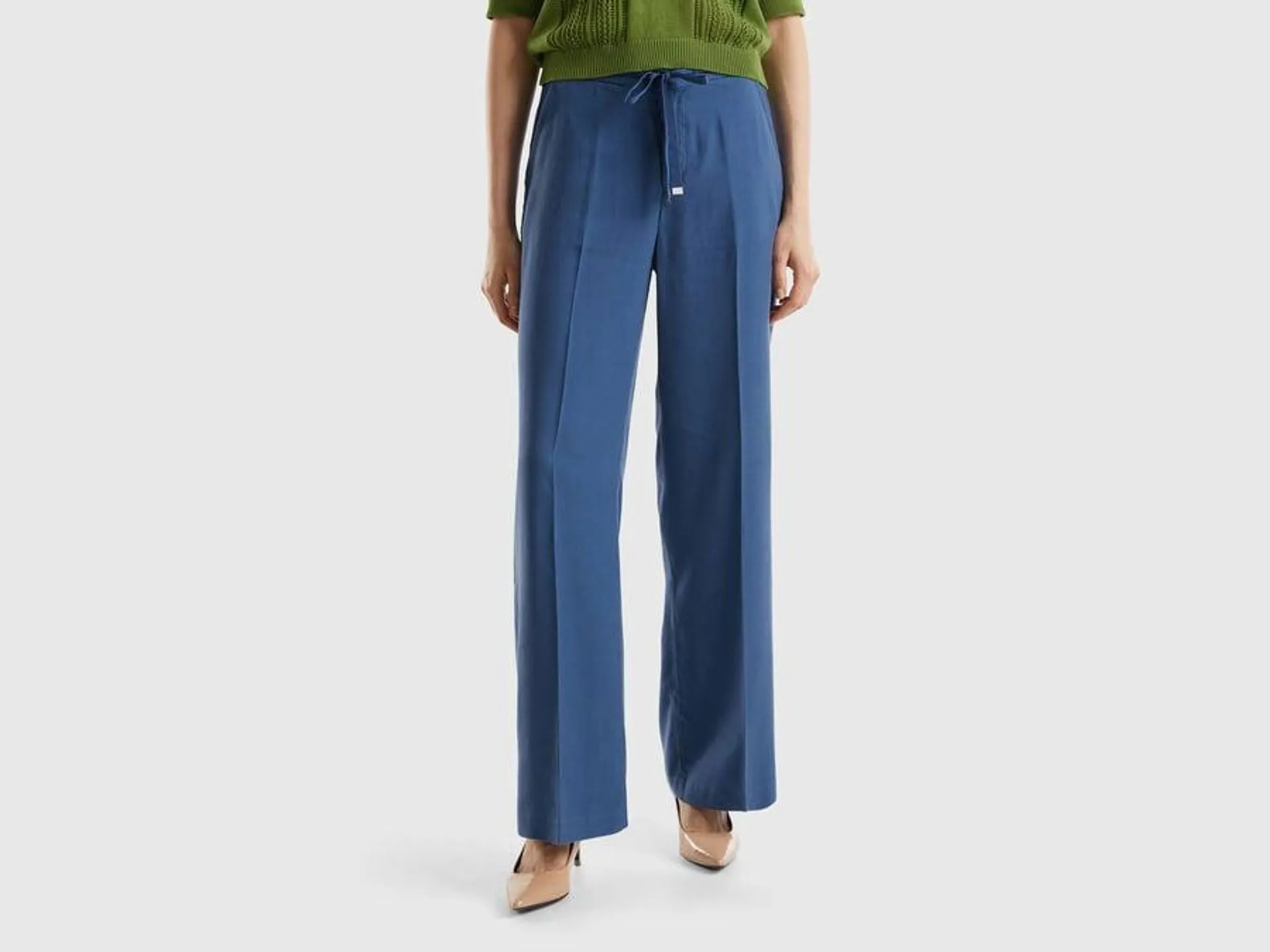 Trousers in pure lyocell