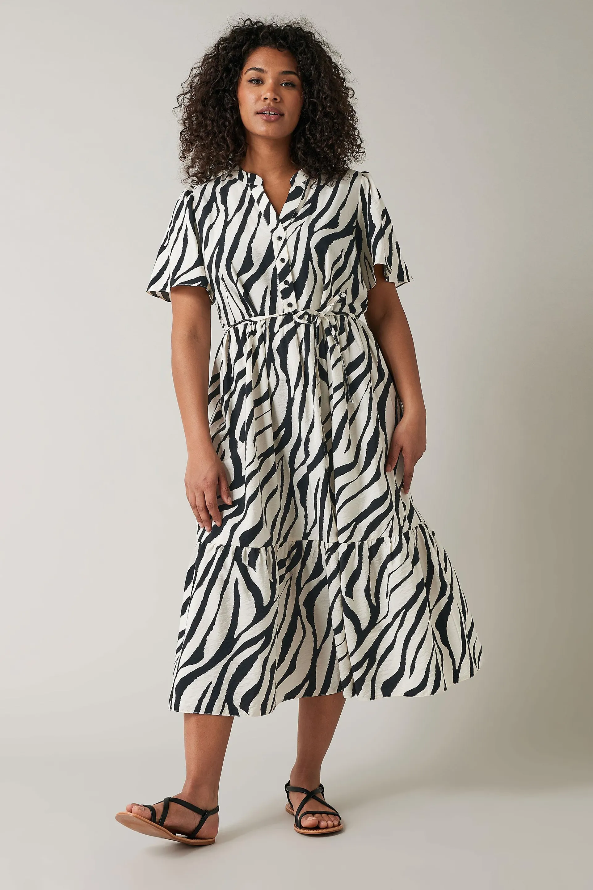 EVANS Curve Black & White Zebra Markings Midi Shirt Dress