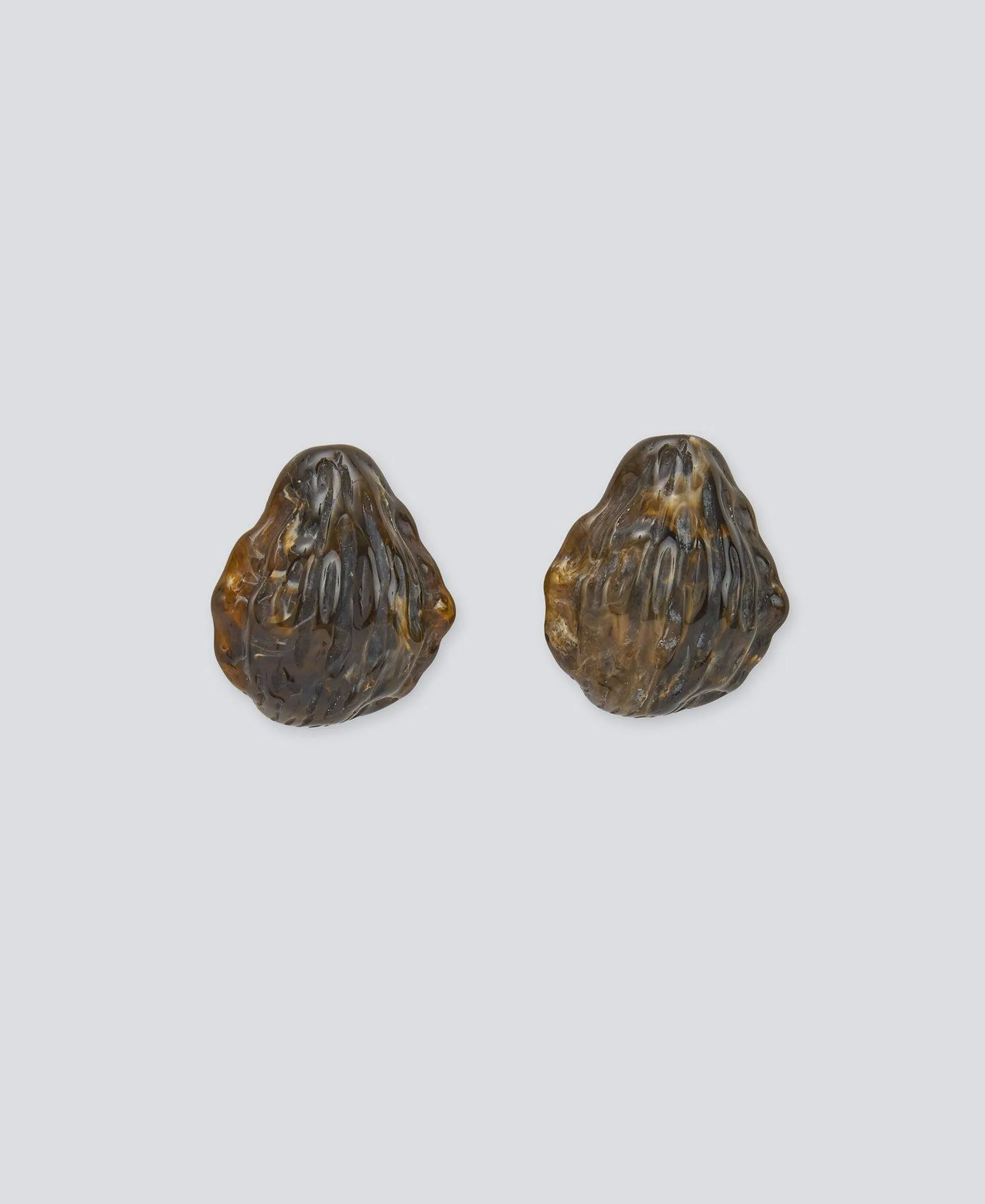 Resin earrings woman