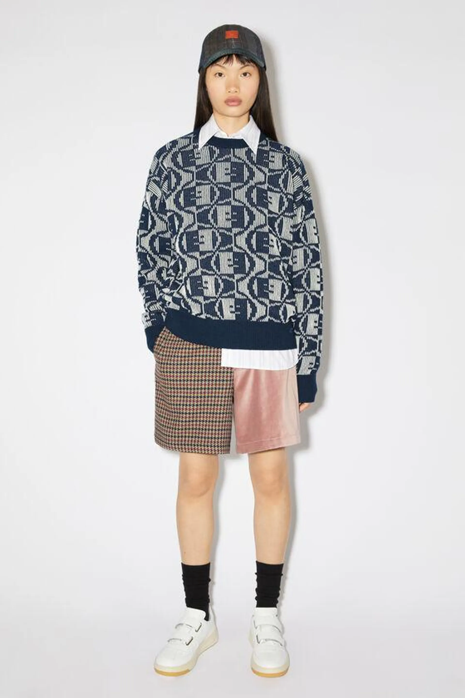 Jacquard crew neck jumper