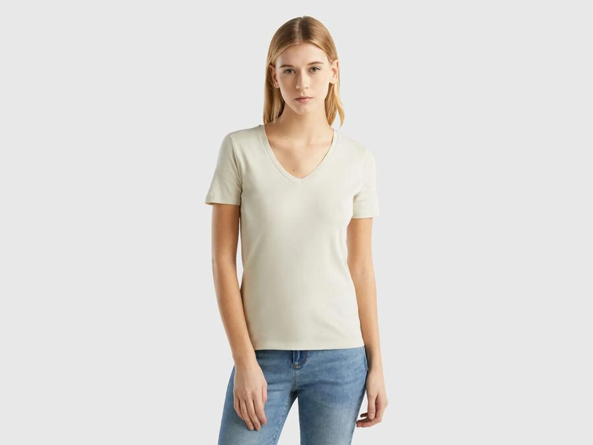 Pure cotton t-shirt with V-neck