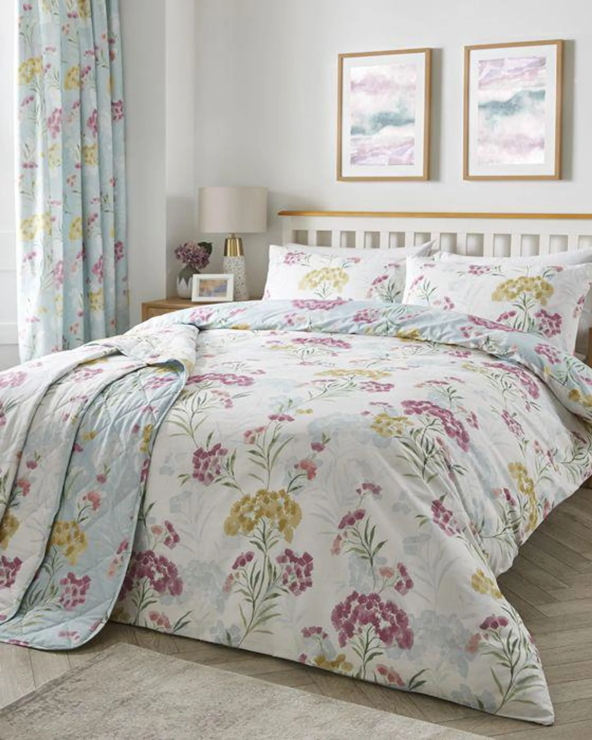 Pia Duvet Set