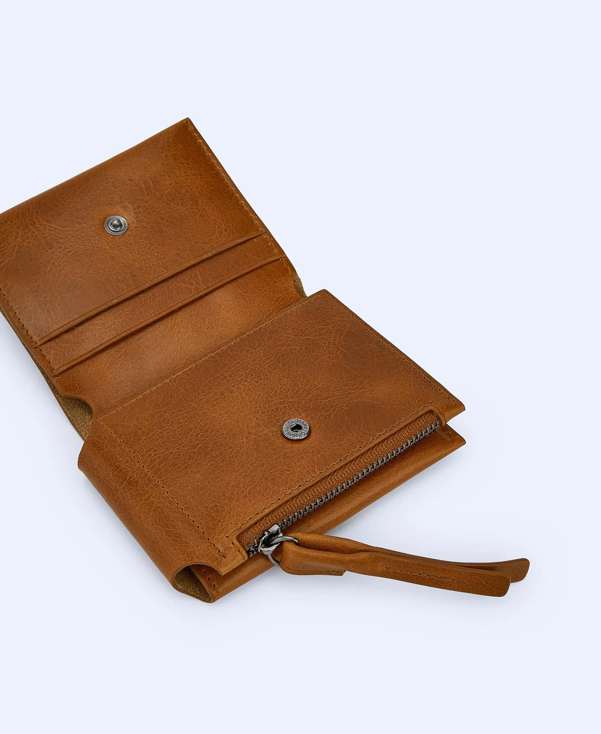 Responsible leather foldable wallet