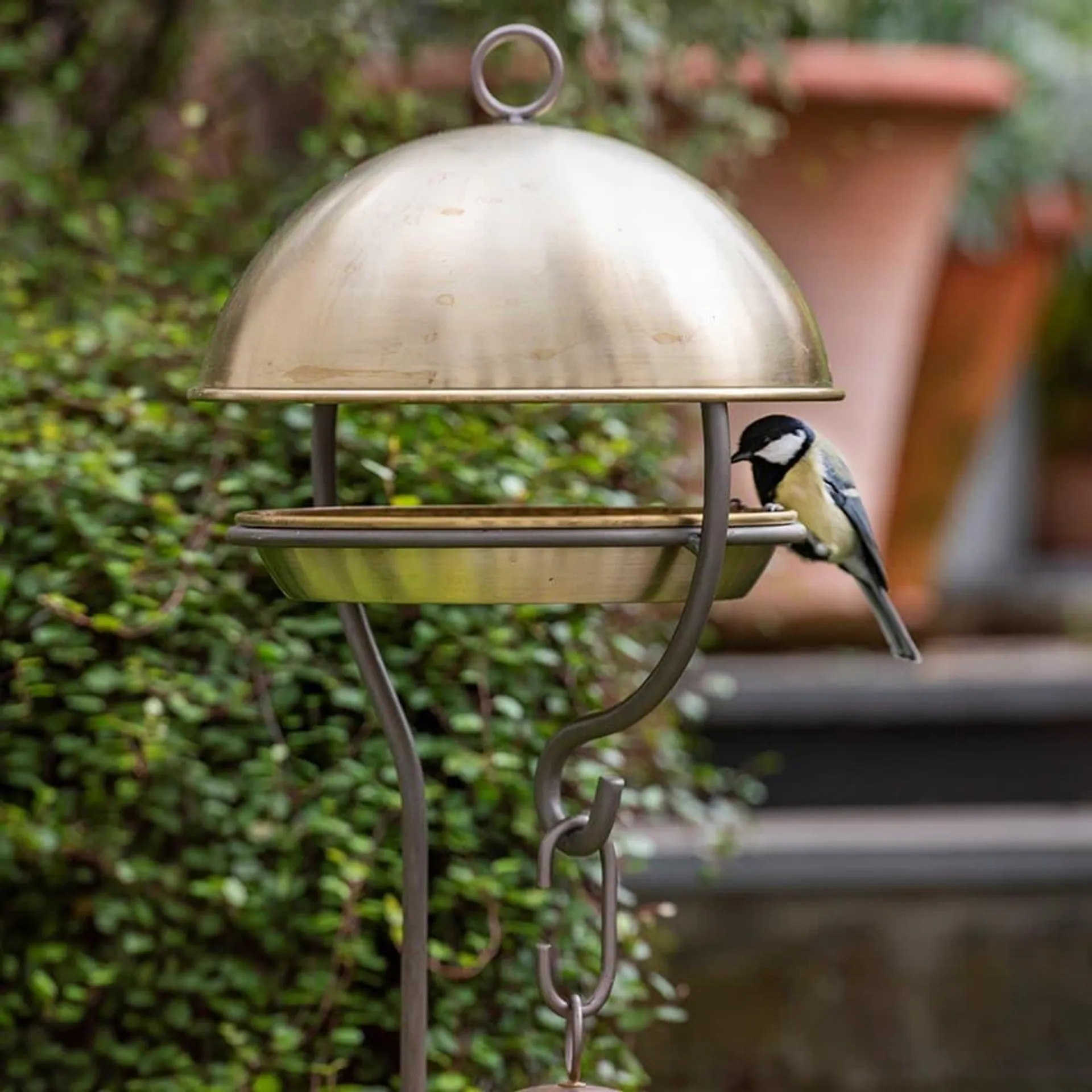 Stake bird feeding dome - brushed brass