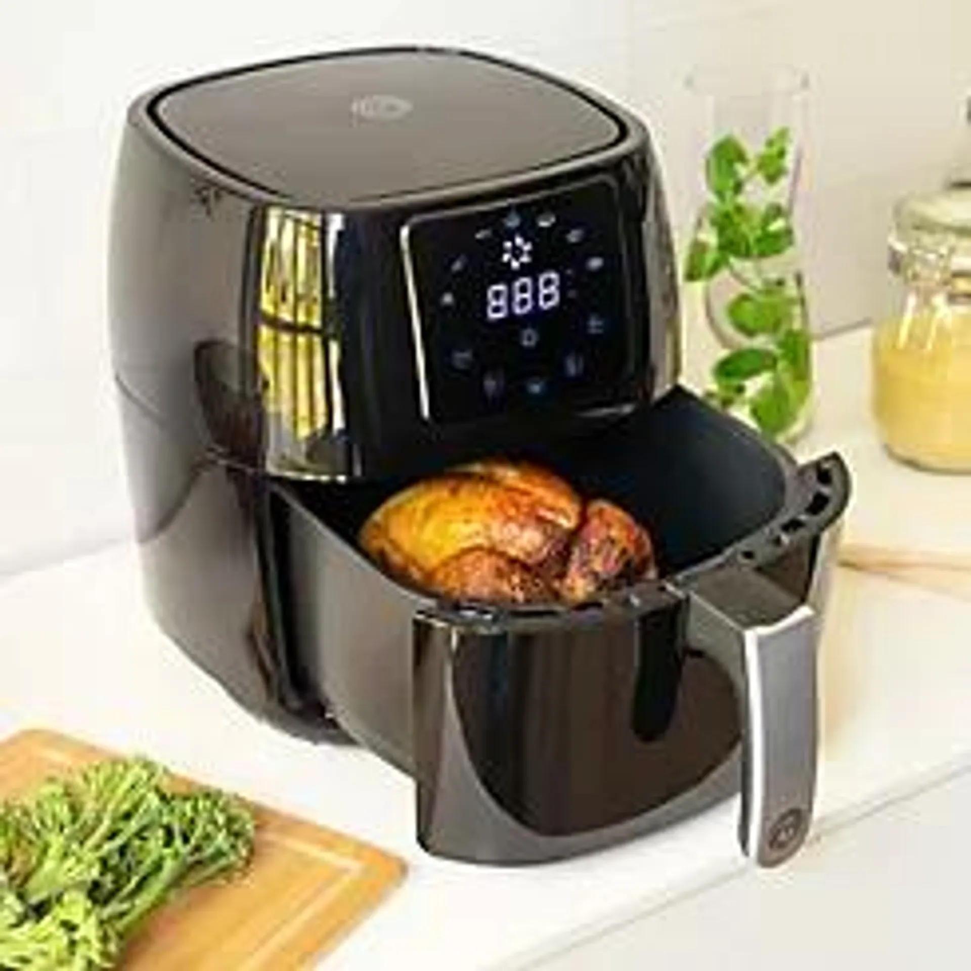 MasterChef 525527 Energy Efficient 4.5L Digital Air Fryer - Black