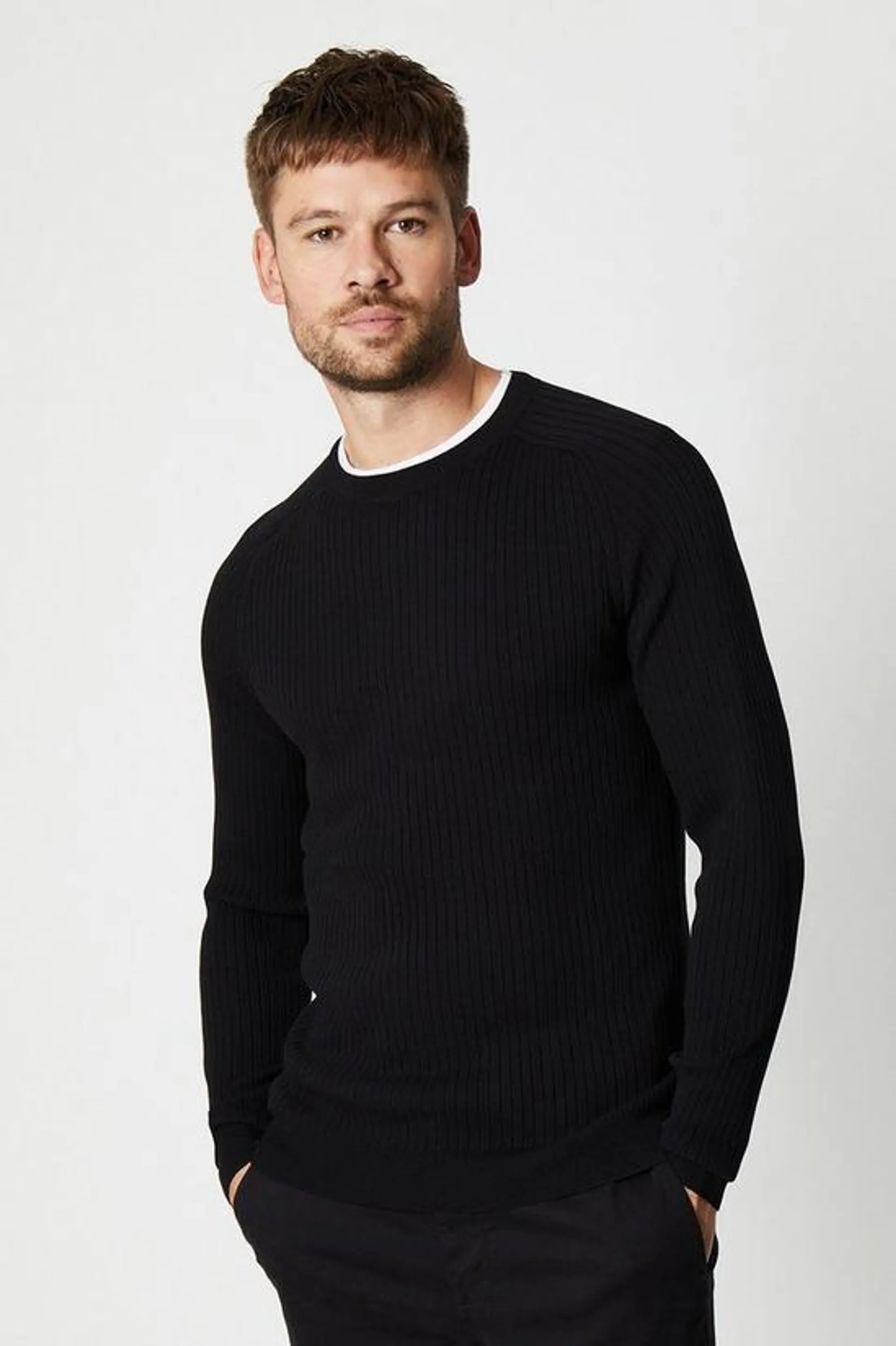 Muscle Fit Rib Crew Neck