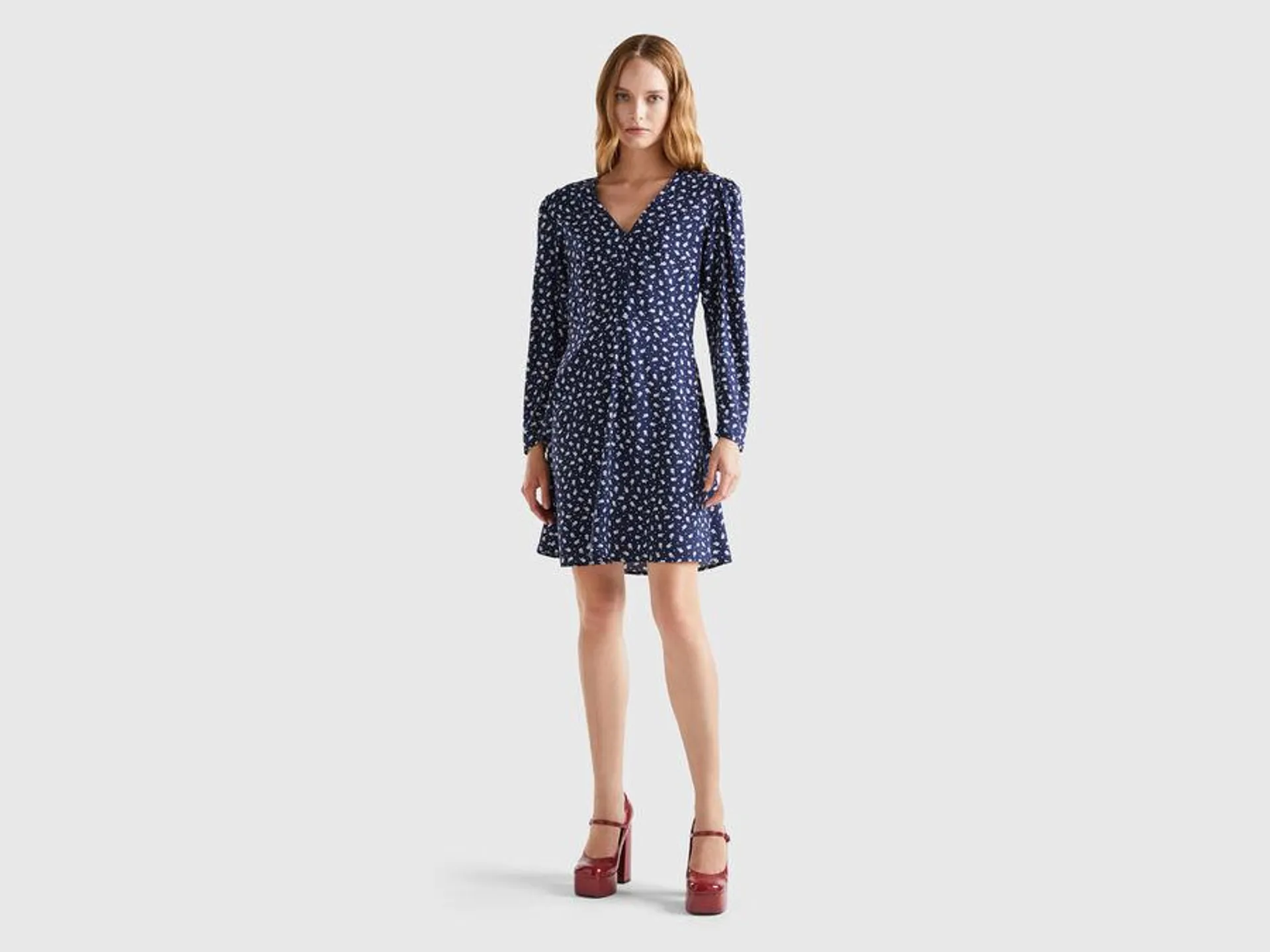 Patterned dress in sustainable viscose