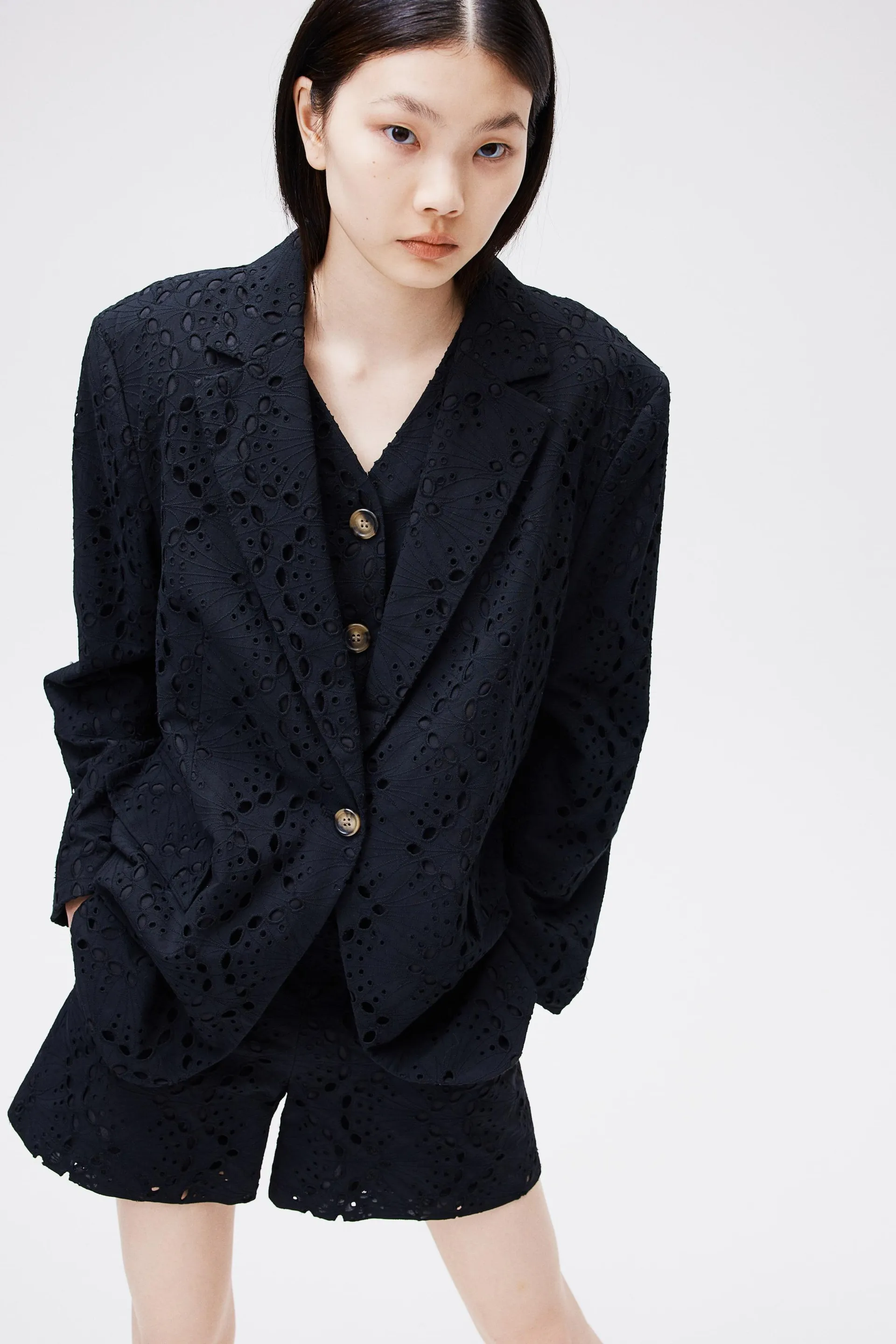 Oversized broderie anglaise blazer