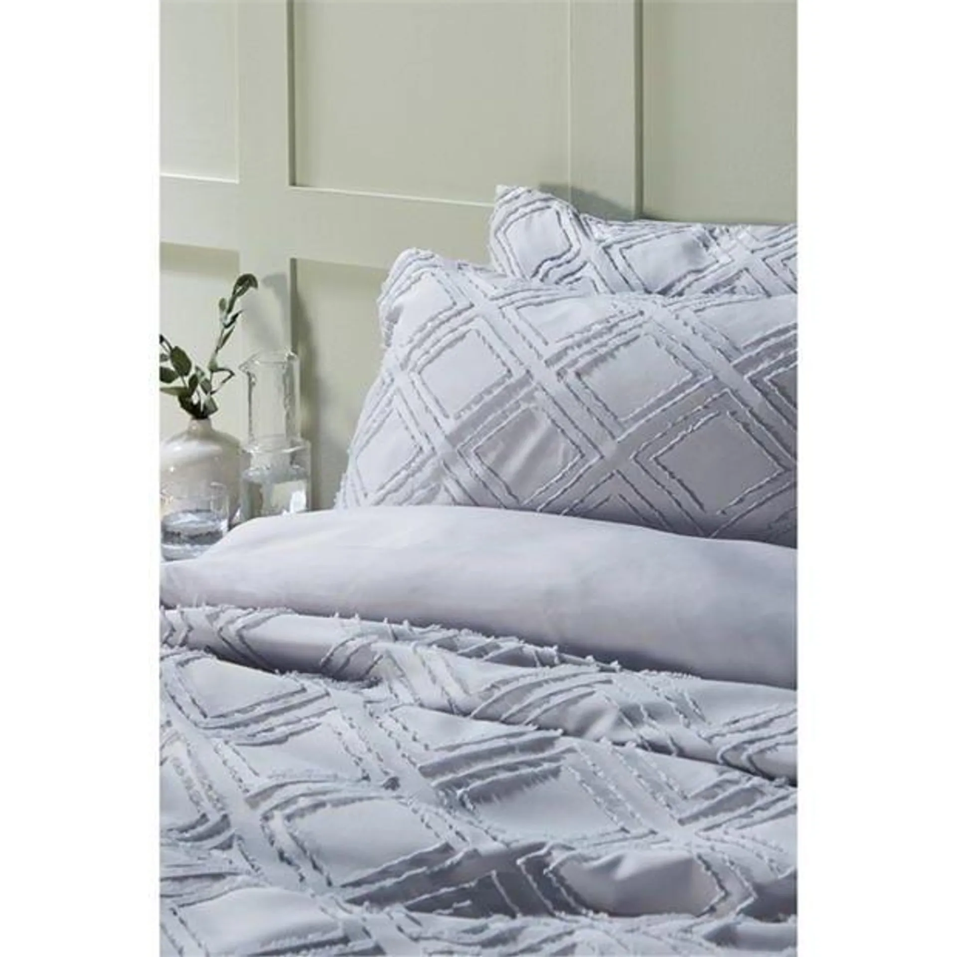 Diamond Tufted Duvet Set