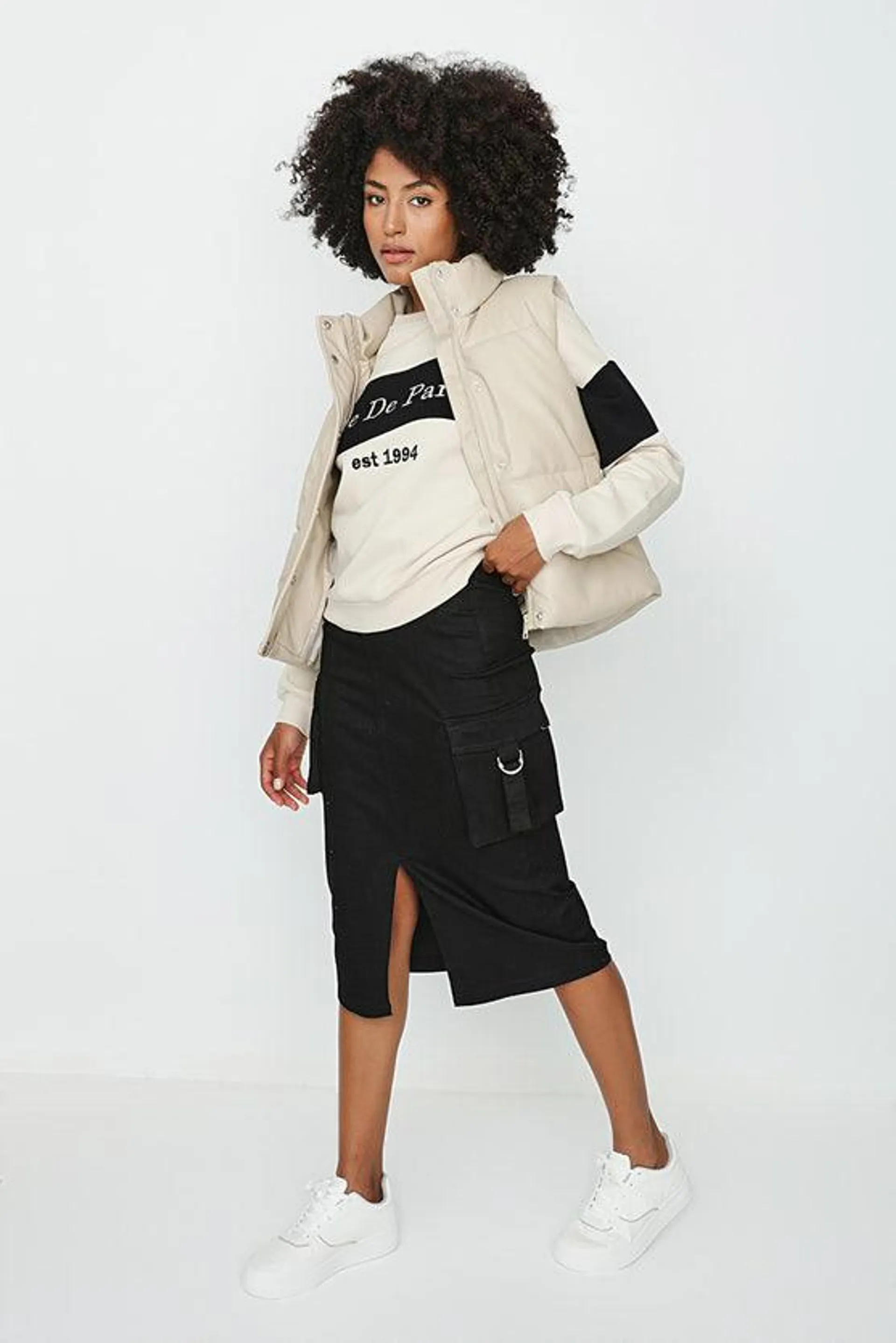 BLACK MIDI CARGO BELTED SKIRT