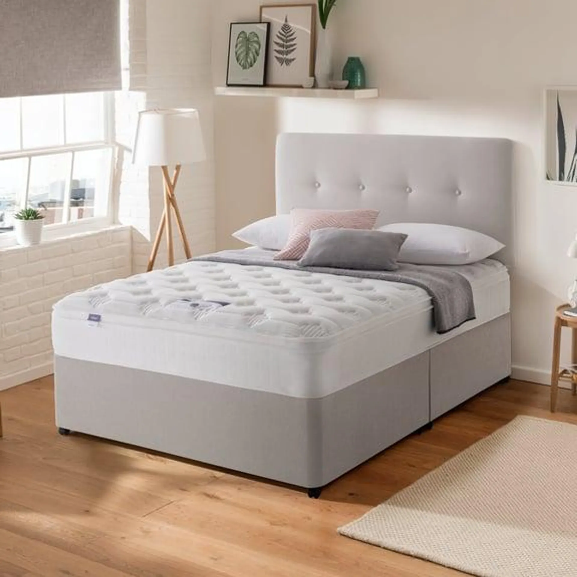 Silentnight Derwent Divan Bed