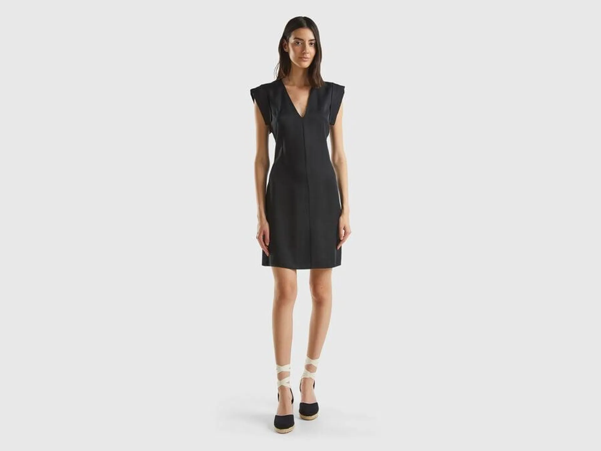 Slim fit sheath dress