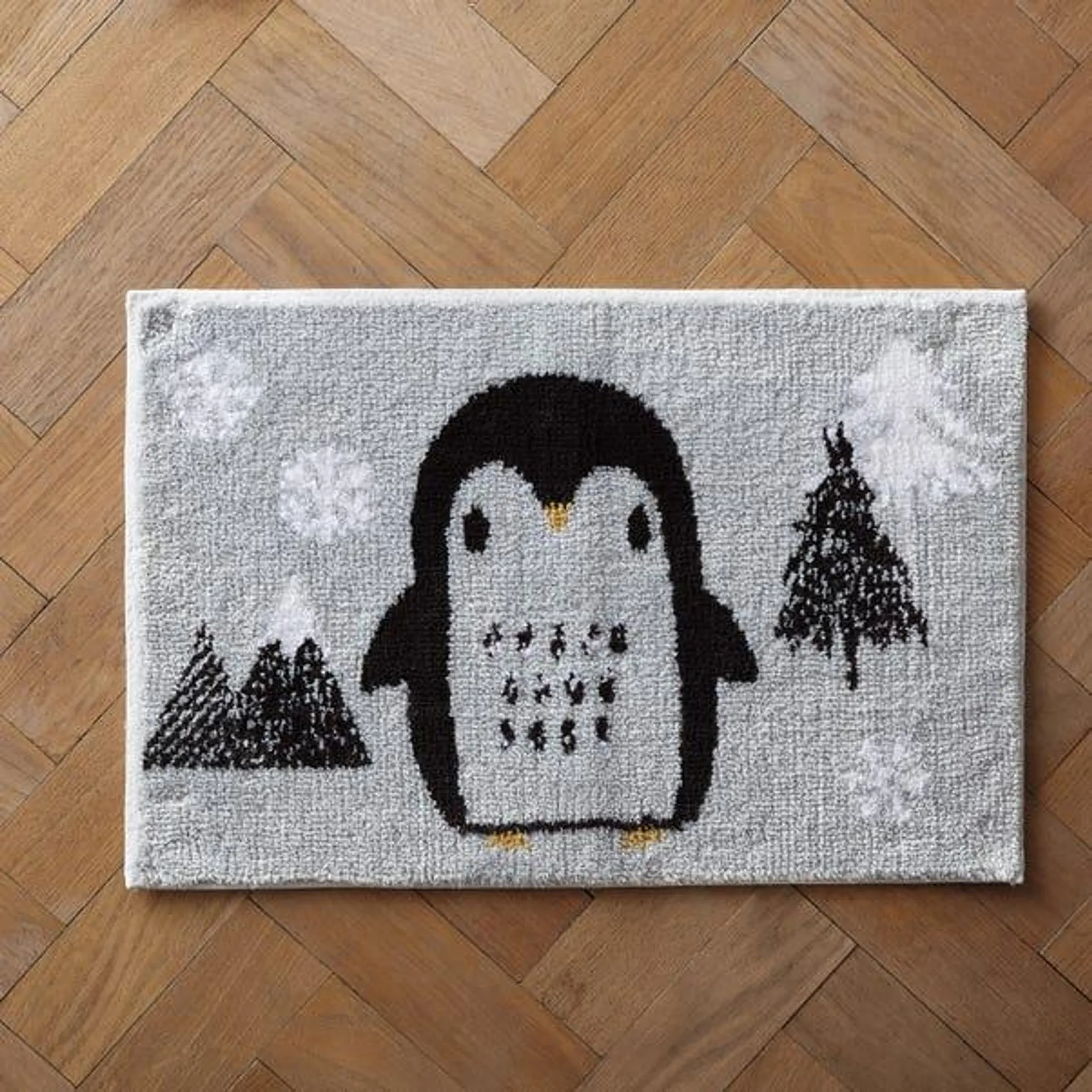 Catherine Lansfield Cosy Penguin Bath Mat