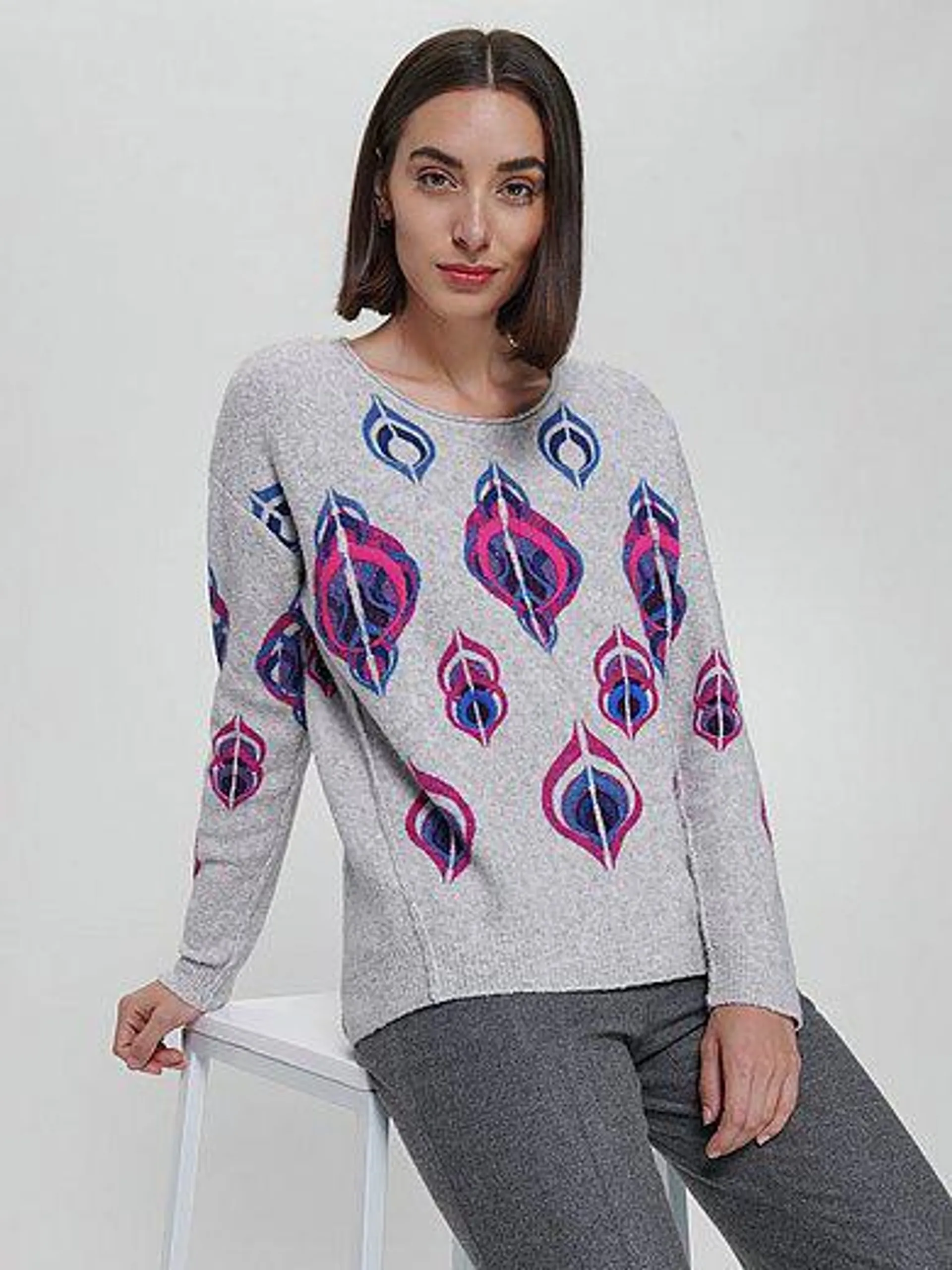 Round neck jumper in wool mix