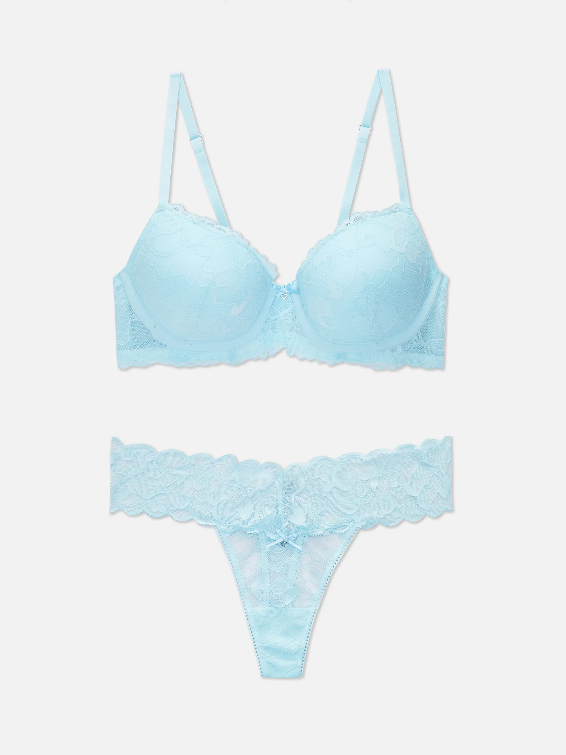 Maximise Lace Bra And Thong Set