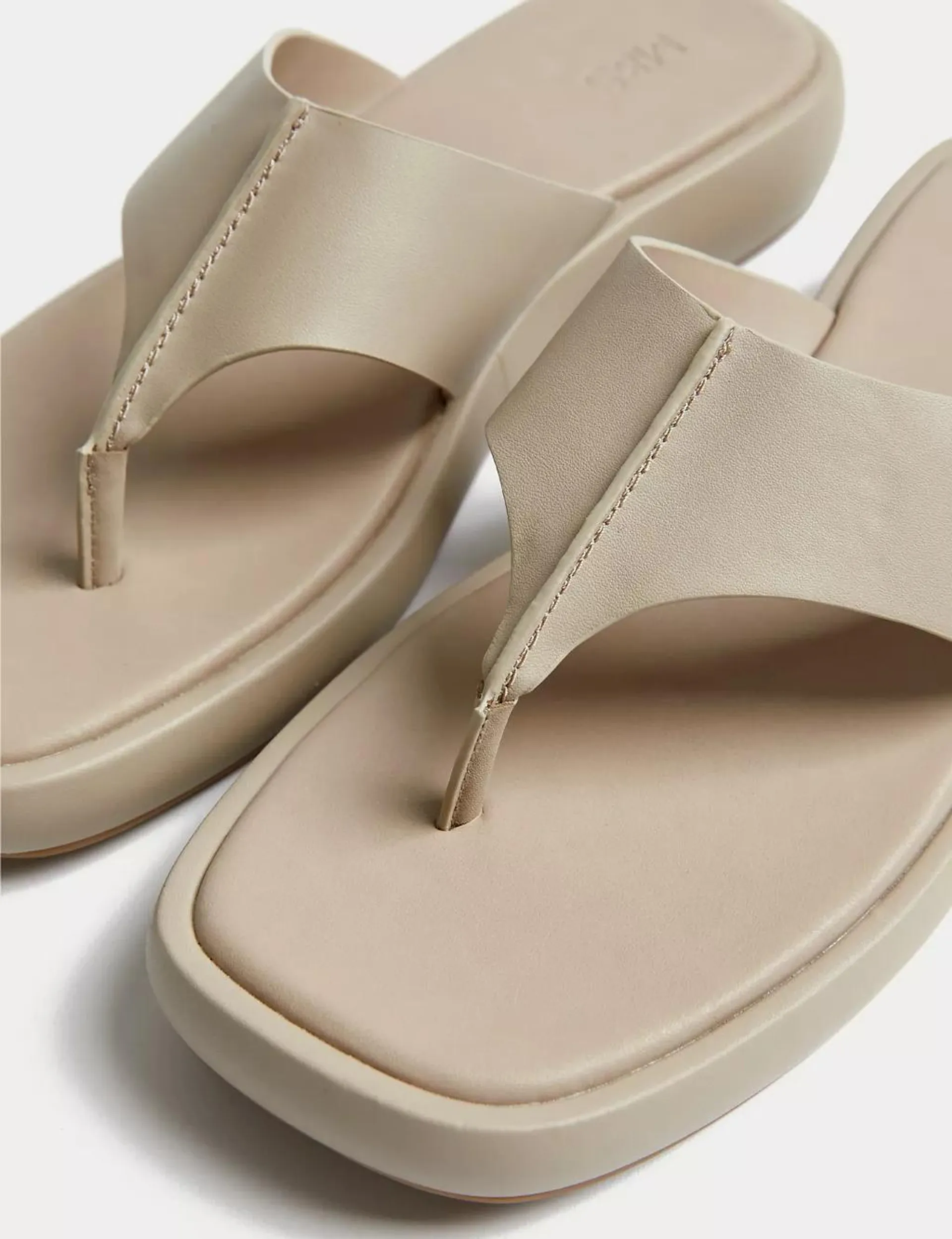 Flatform Toe Thong Sandals