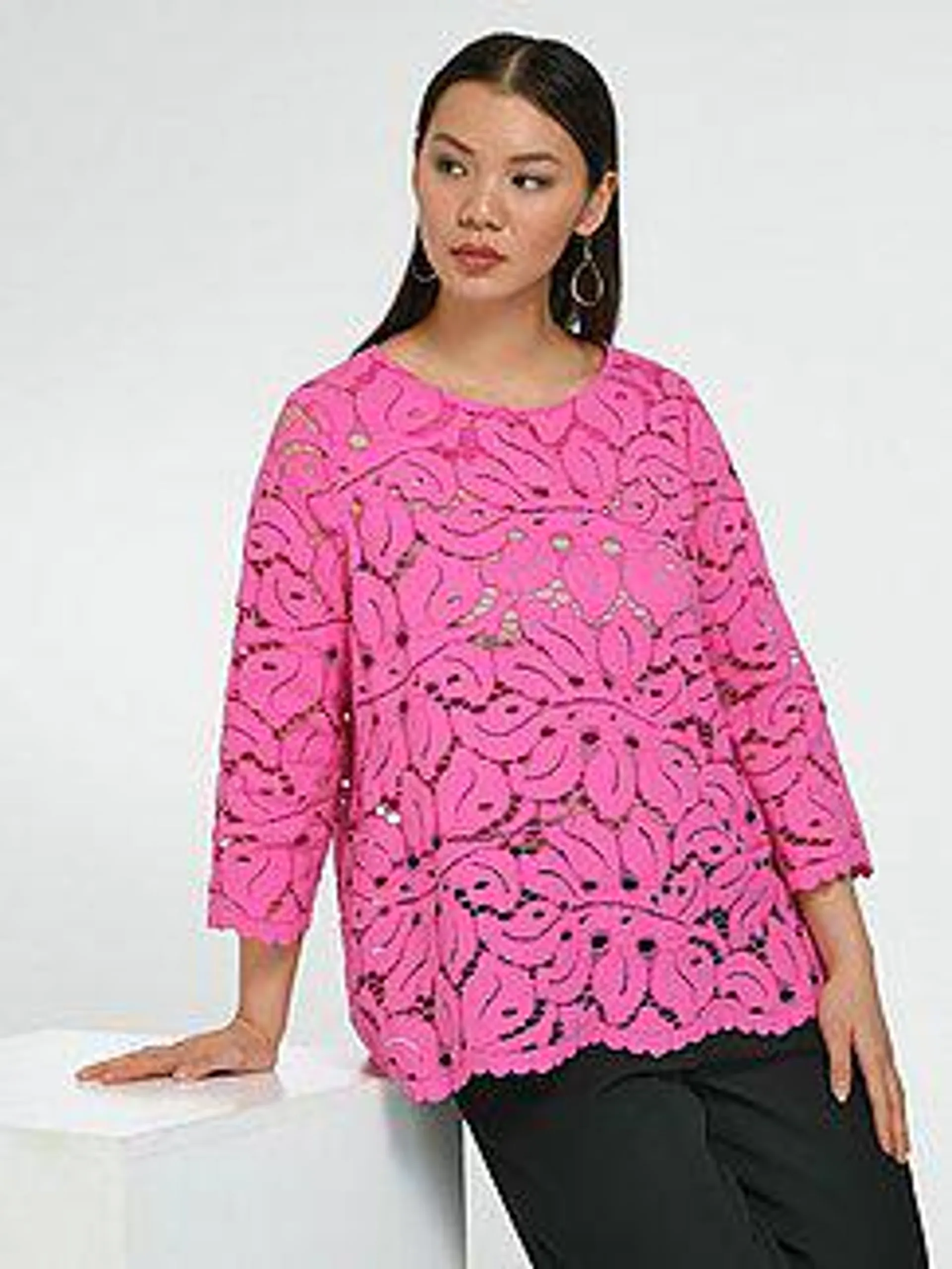 Lace blouse with 3/4-length sleeves