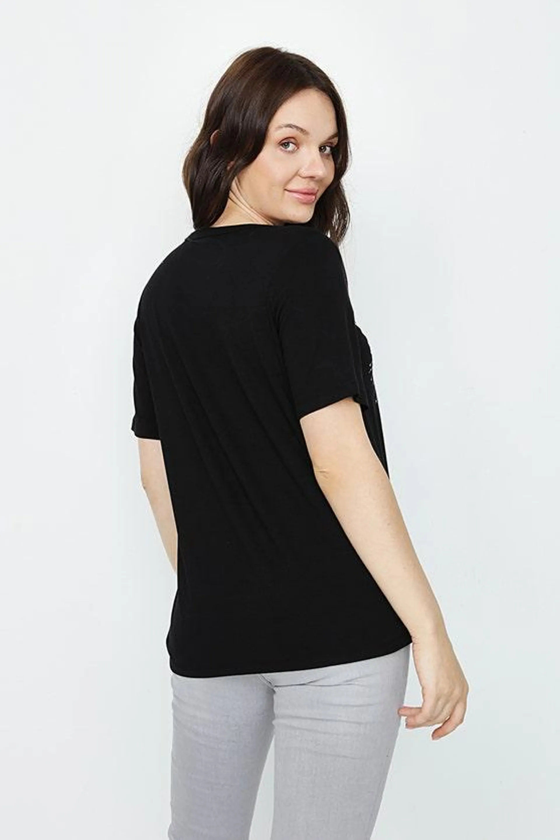 BLACK FREEDOM V NECK TEE