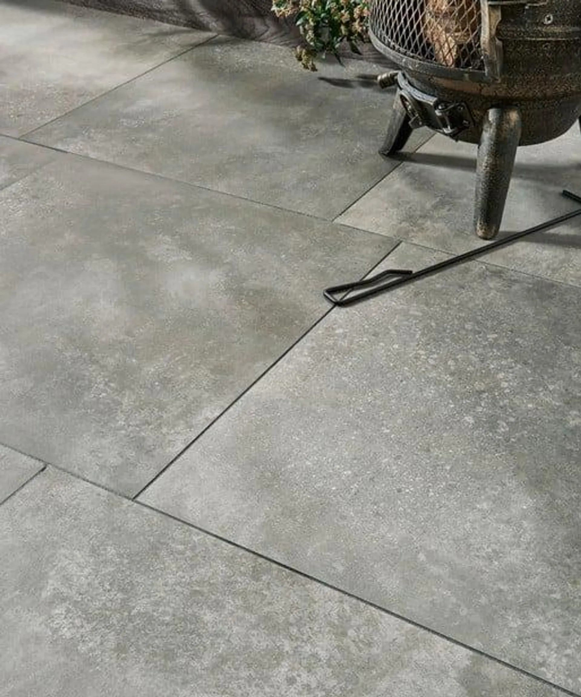 Anthracite Cement Outdoor Tile (60cm x 60cm)