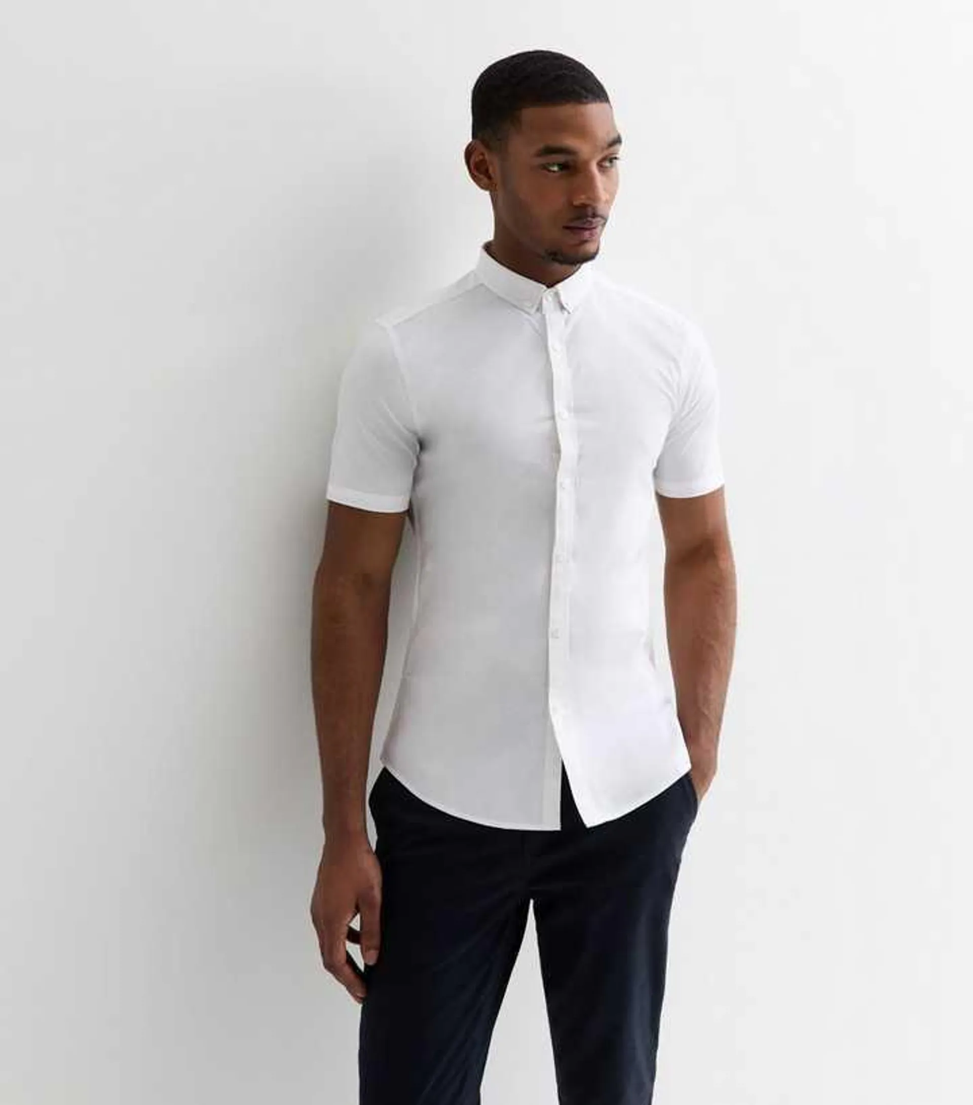 White Short Sleeve Muscle Fit Oxford Shirt