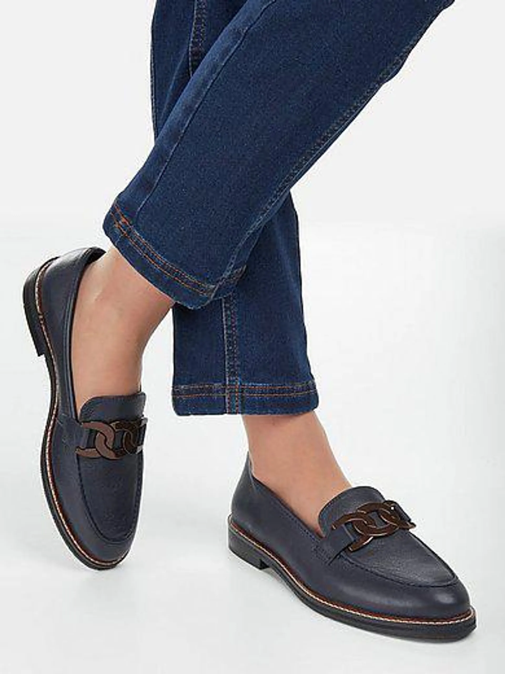 Loafers in cowhide nappa