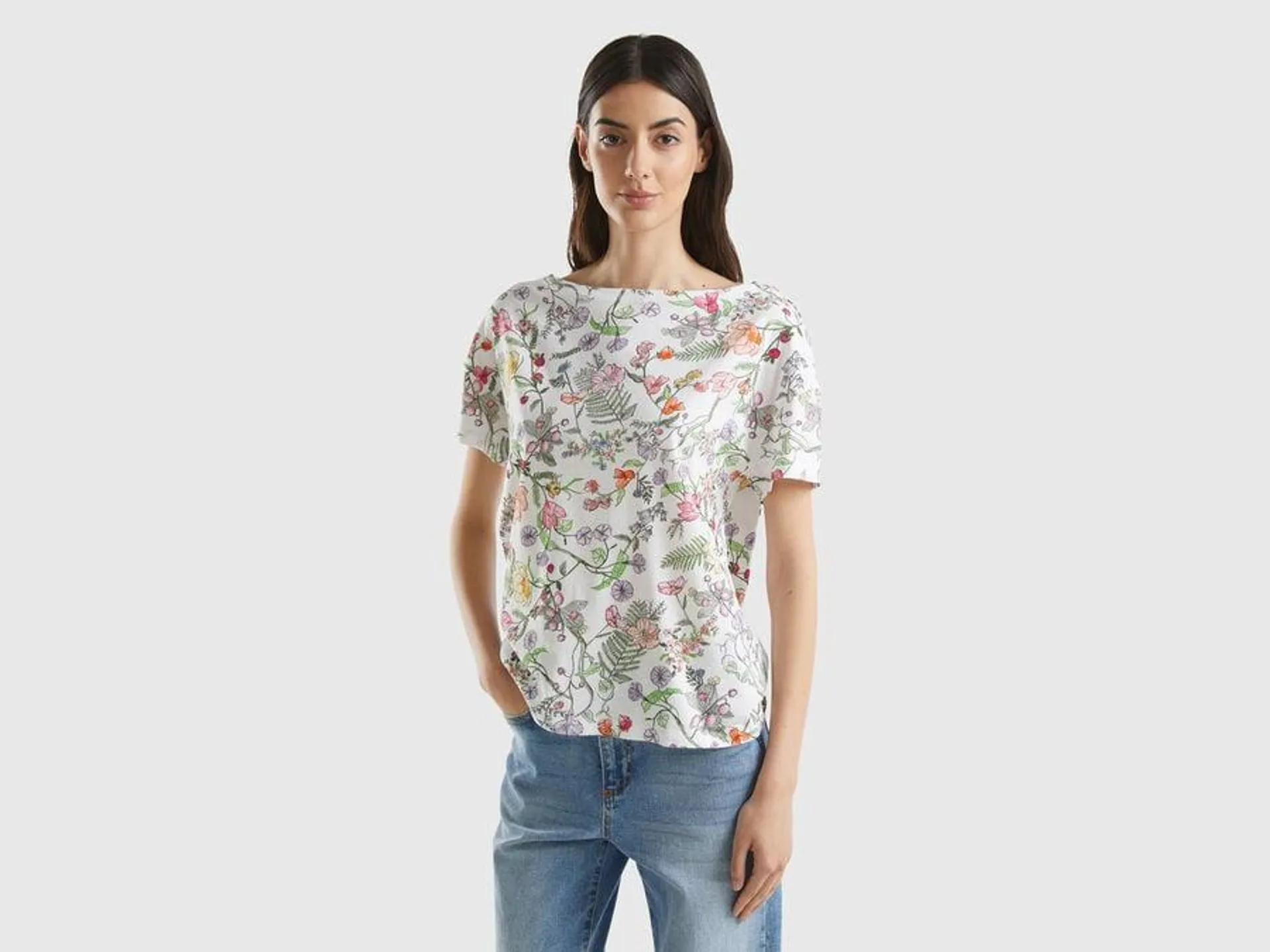 T-shirt with floral print