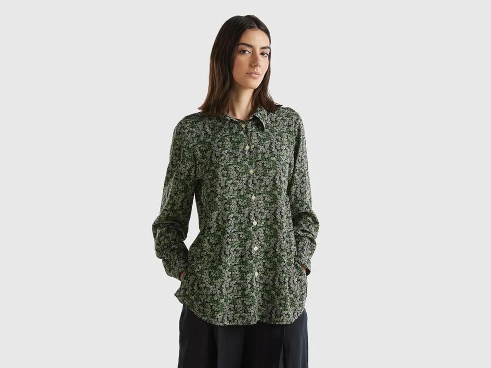 Patterned shirt in sustainable viscose