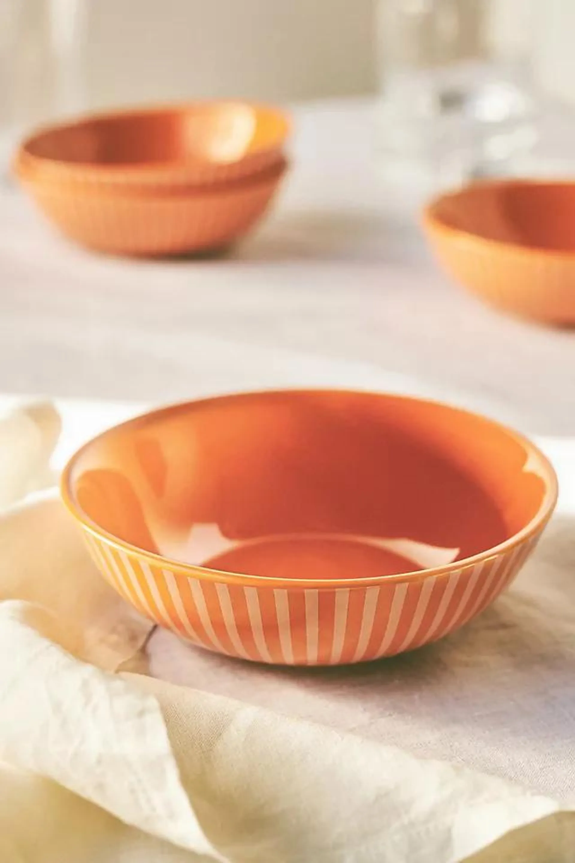 Lyla Solid Bowls, Set of 4