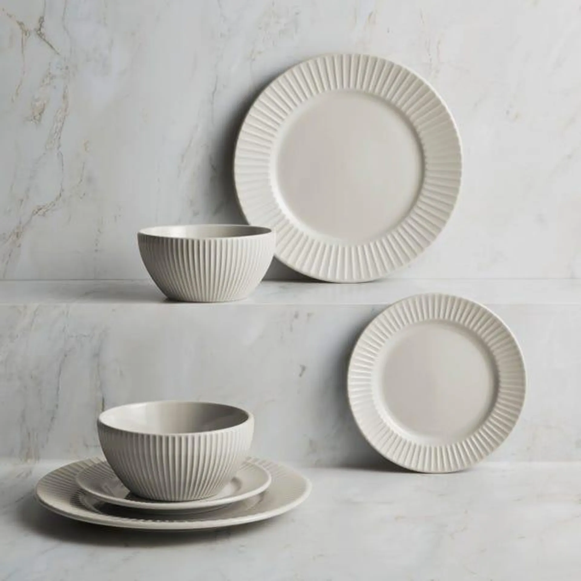 Hampton 12 Piece Dinner Set