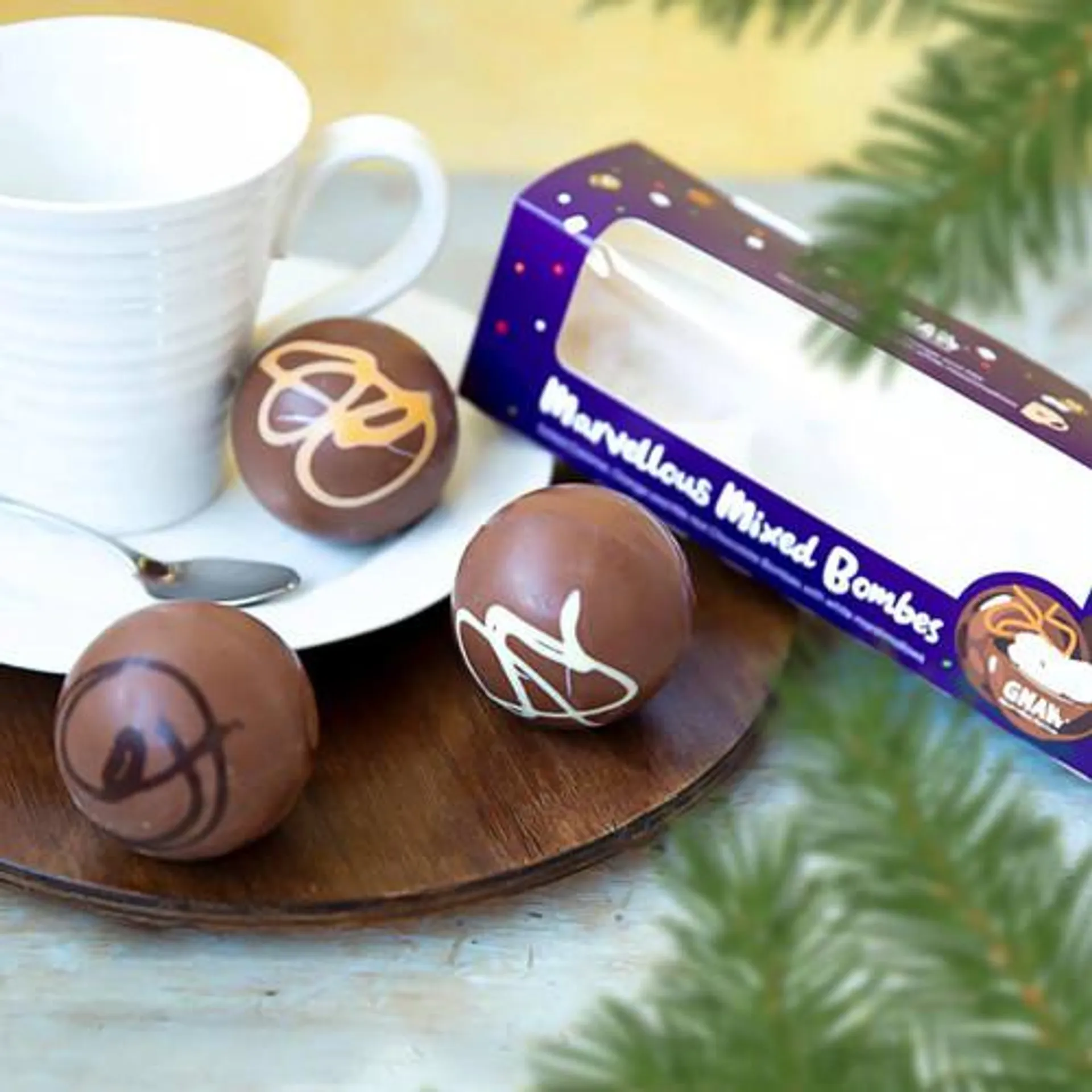 Gnaw Marvellous Mixed Hot Chocolate Bombes