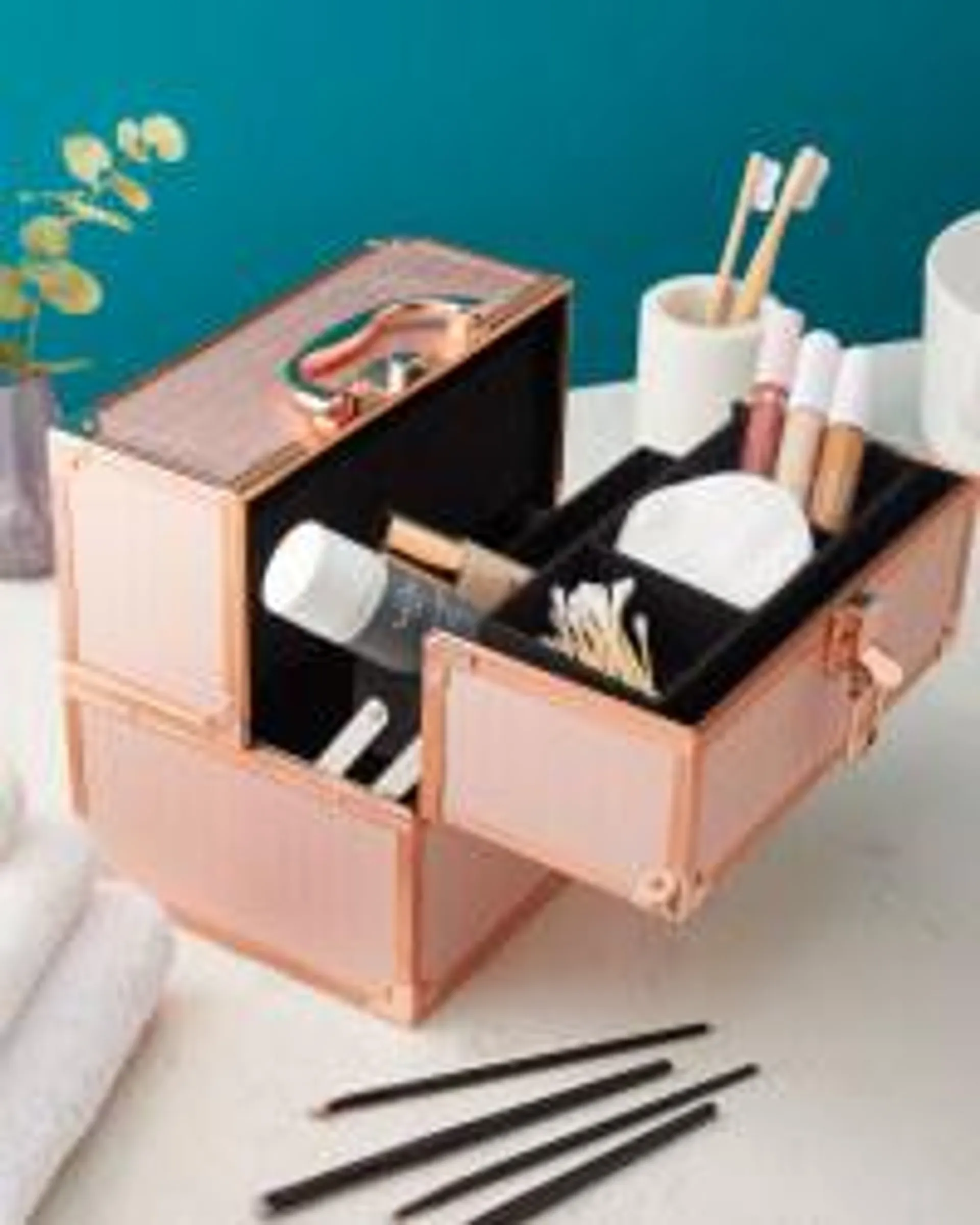 Avenue Vanity Case