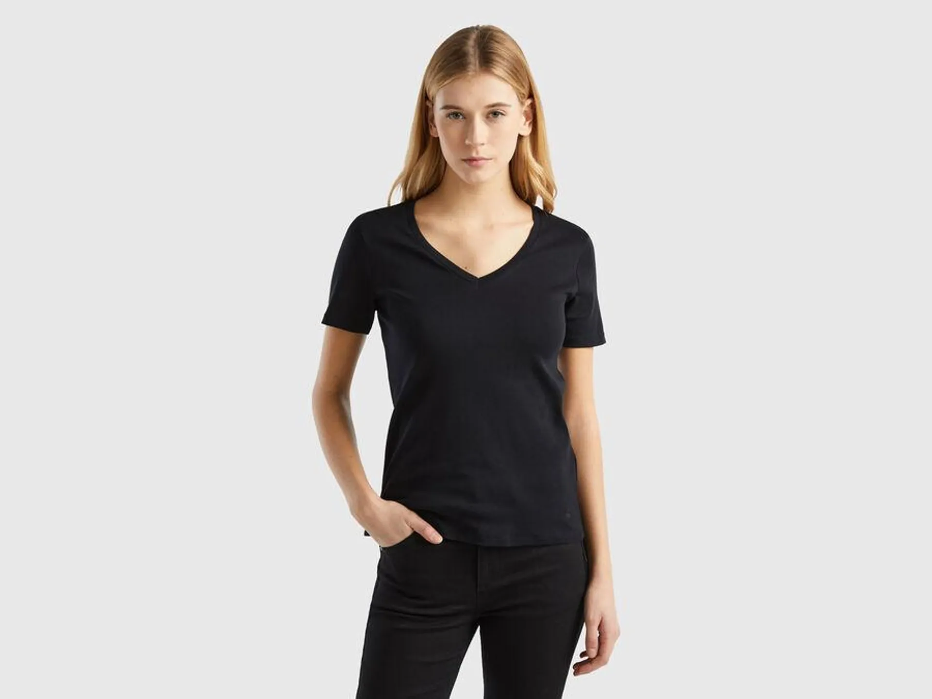 Pure cotton t-shirt with V-neck