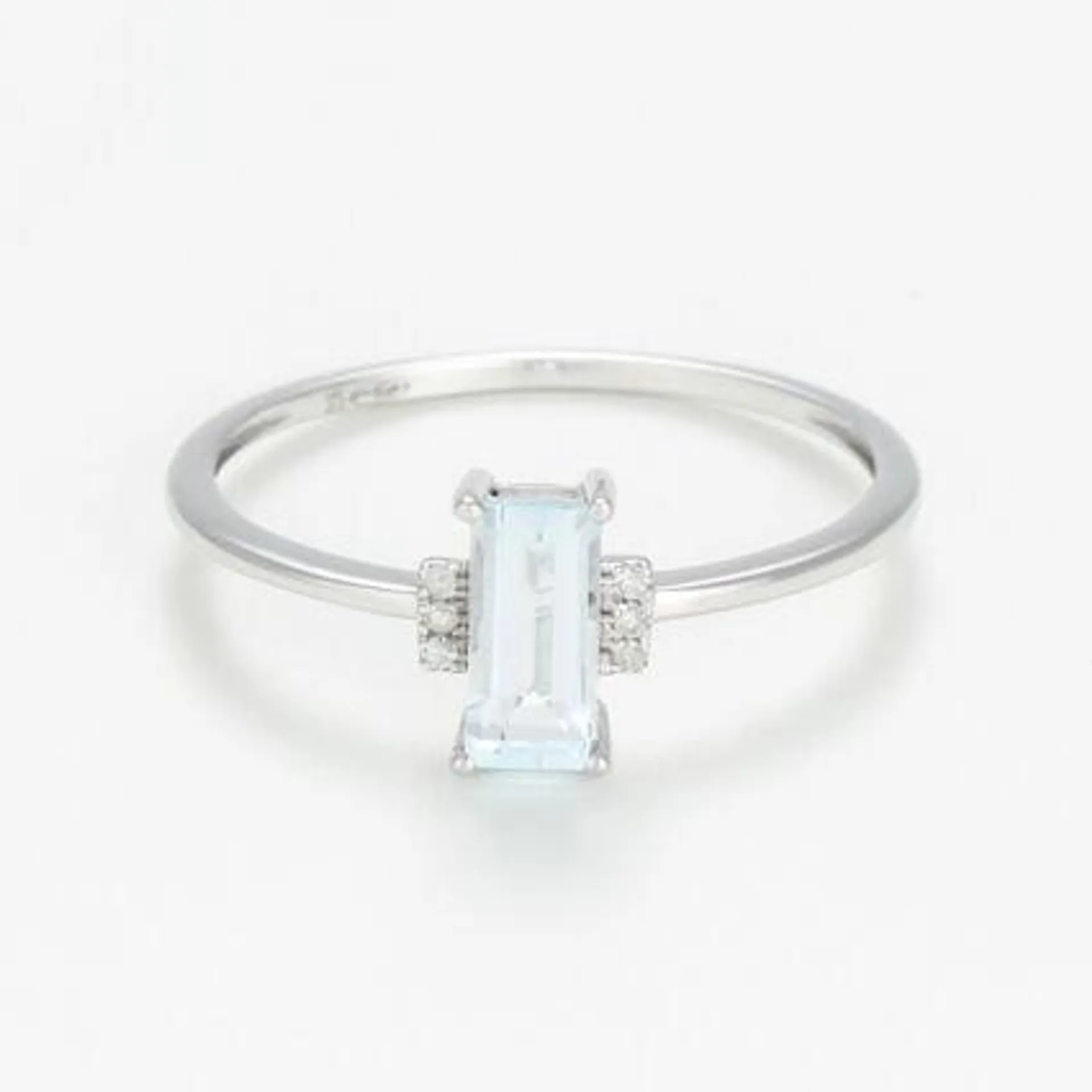 9ct White Gold 0.025ct Diamond Ring