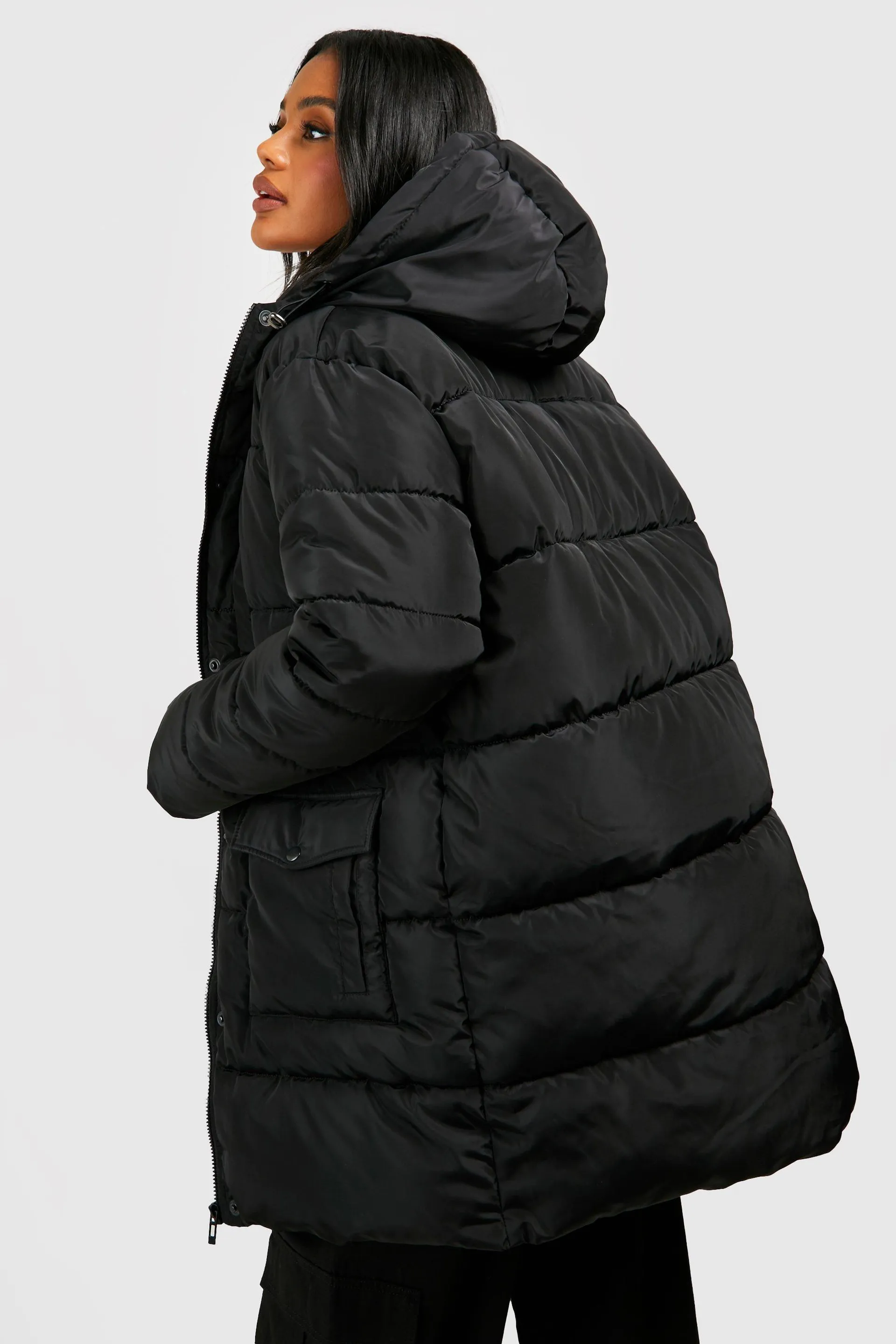 Pocket Detail Hooded Puffer Jacket