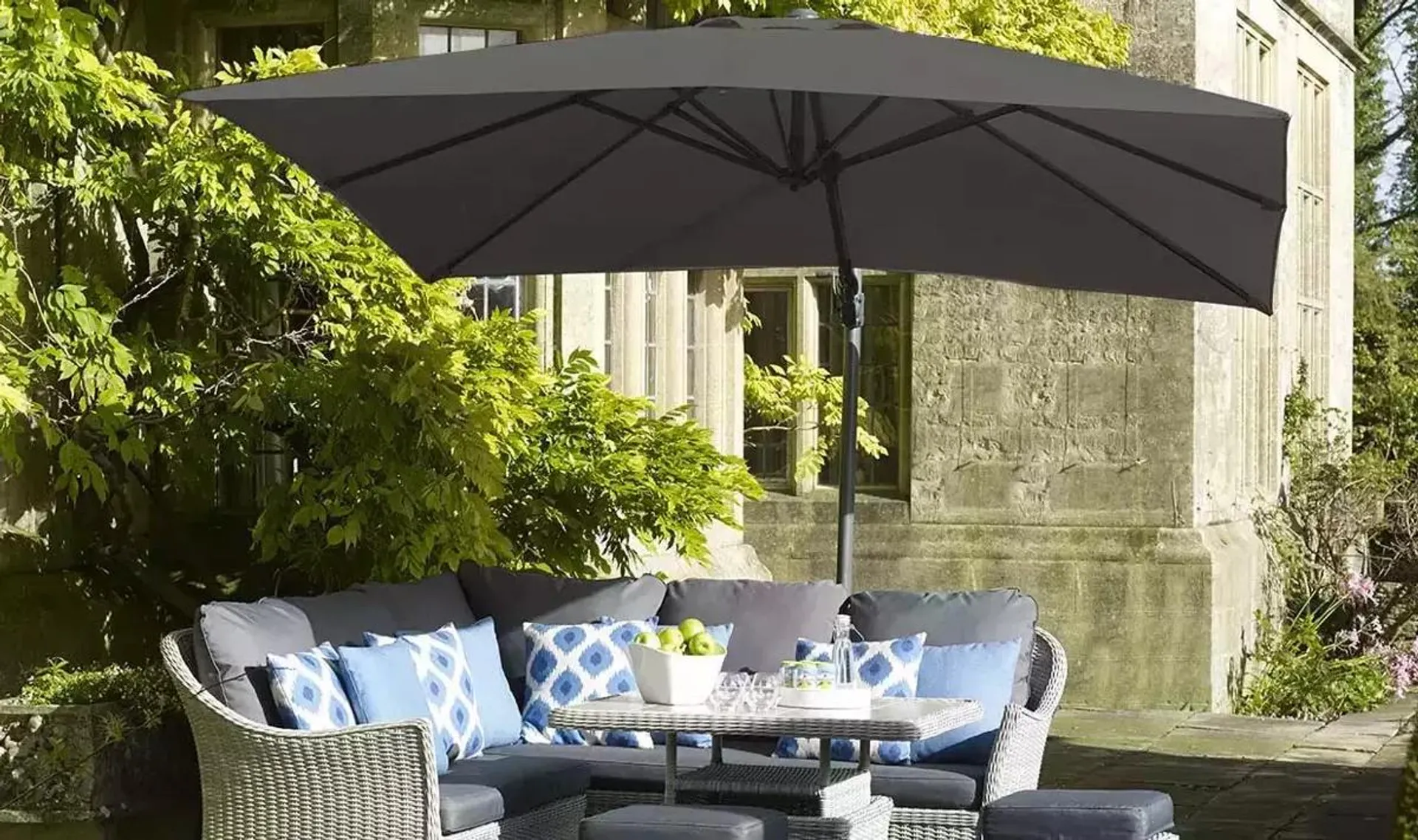 Lichfield Square 2.7m Cantilever Parasol - Grey