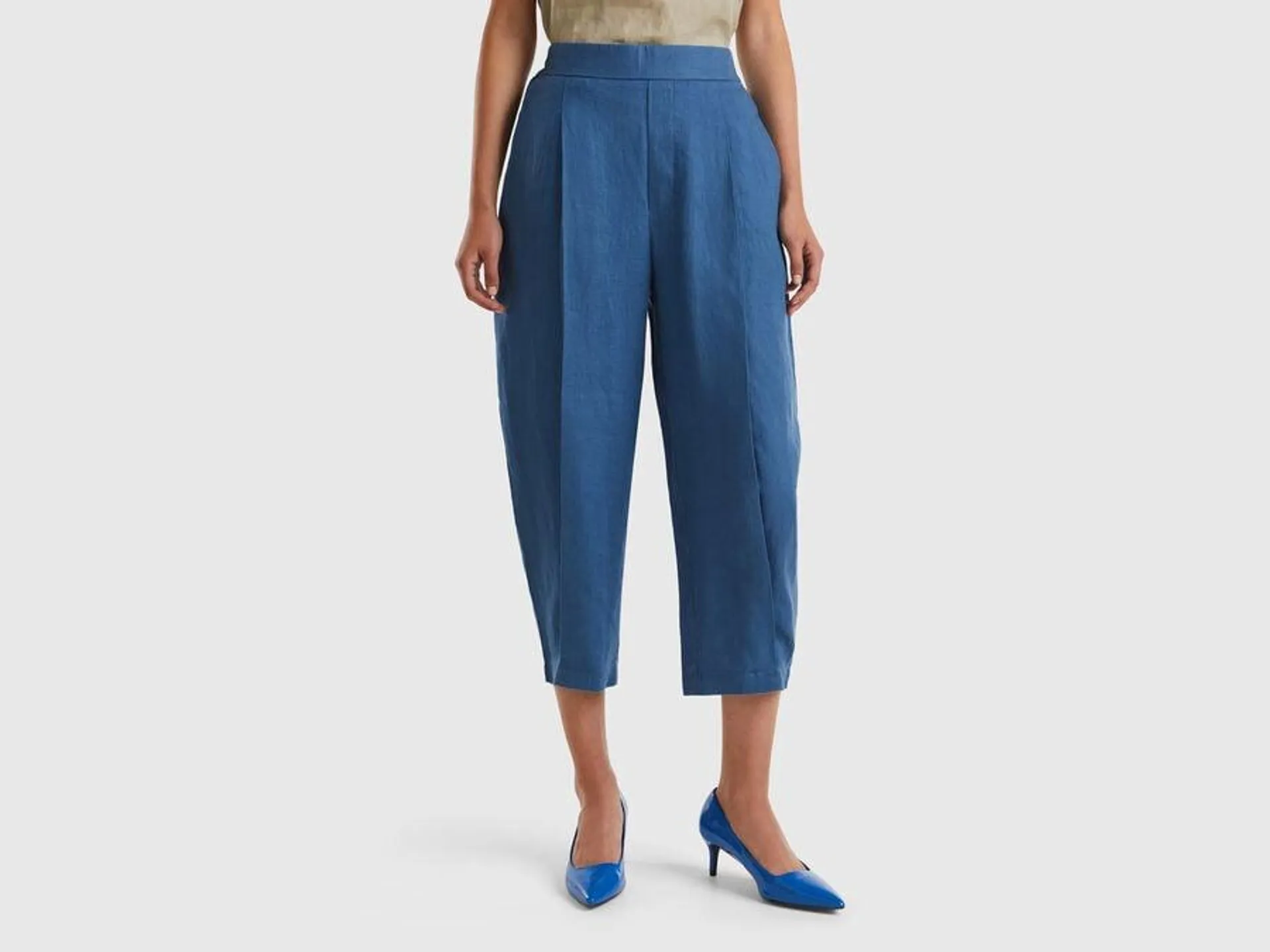 Trousers in pure linen