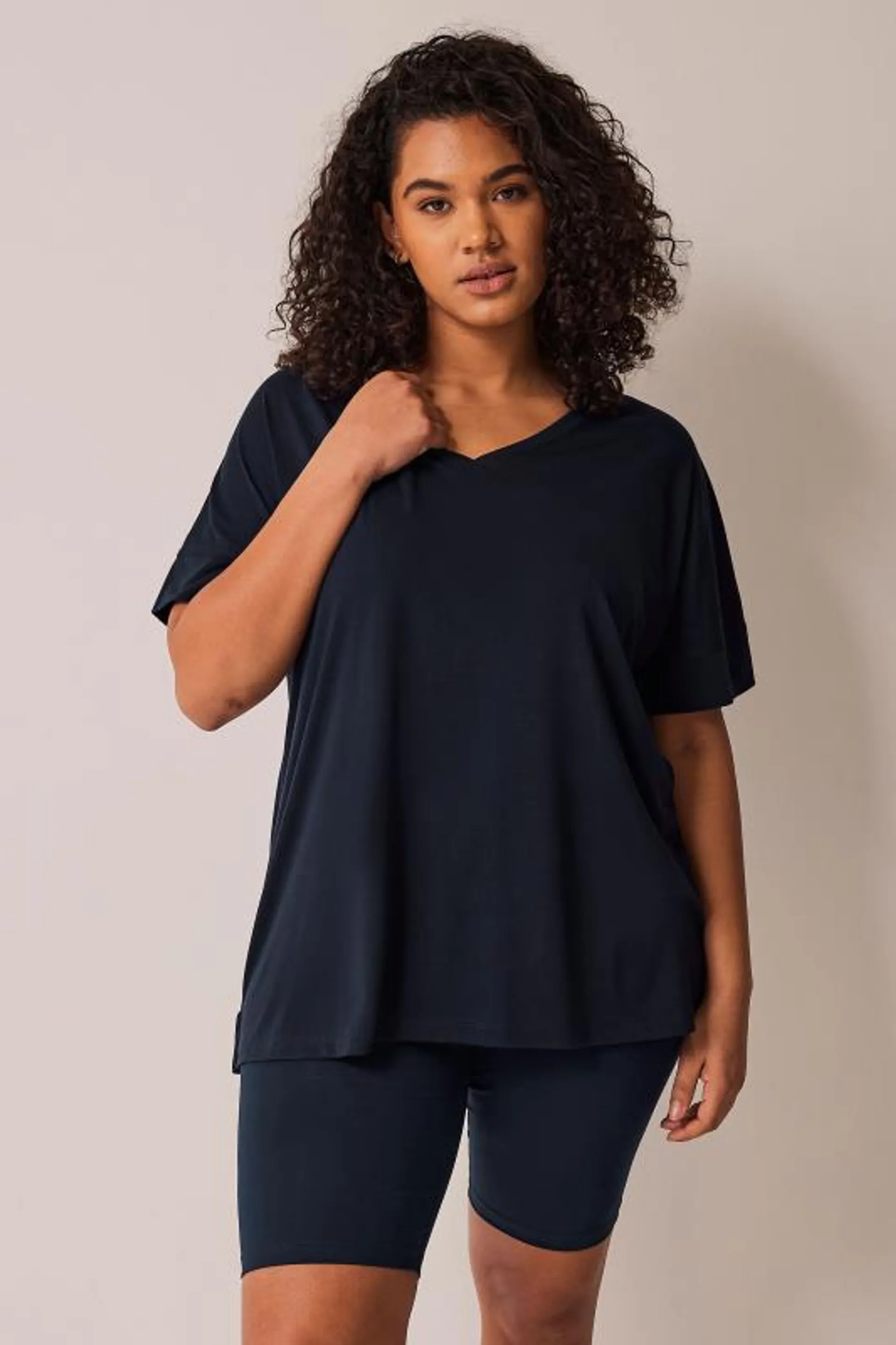 EVANS Curve Navy Blue V-Neck Modal Rich T-Shirt