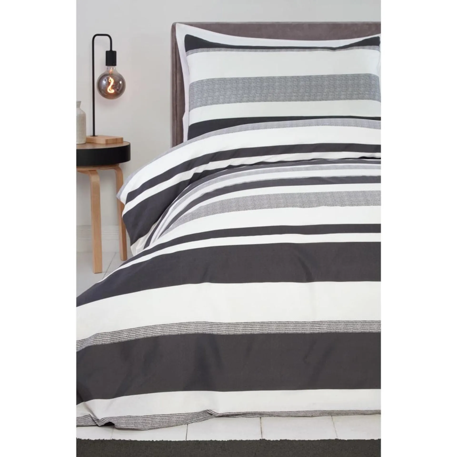 Textured Stripe Duvet Set - Single