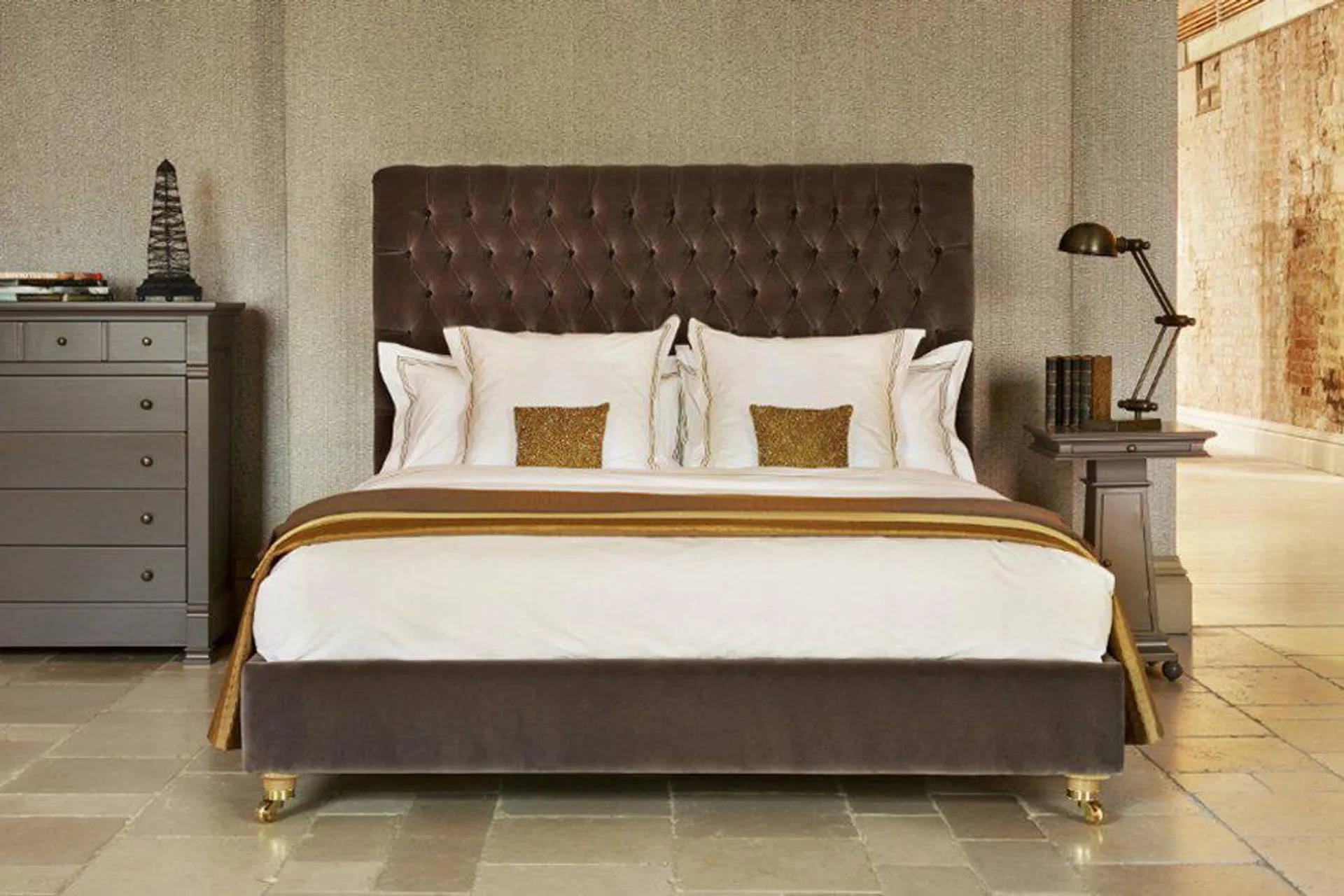 Emilia Grand Bed