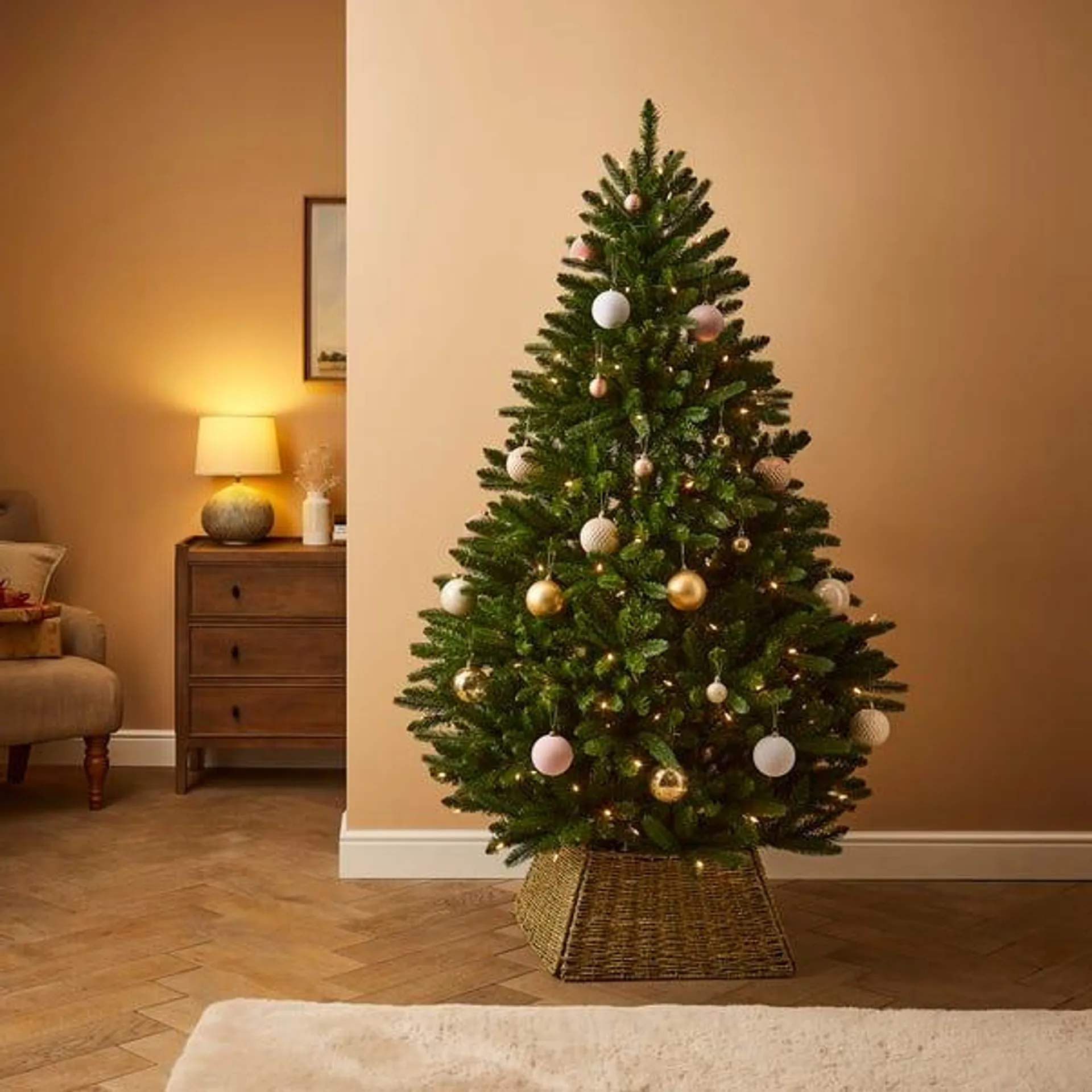 6ft Pre Lit Fraser Fir Christmas Tree